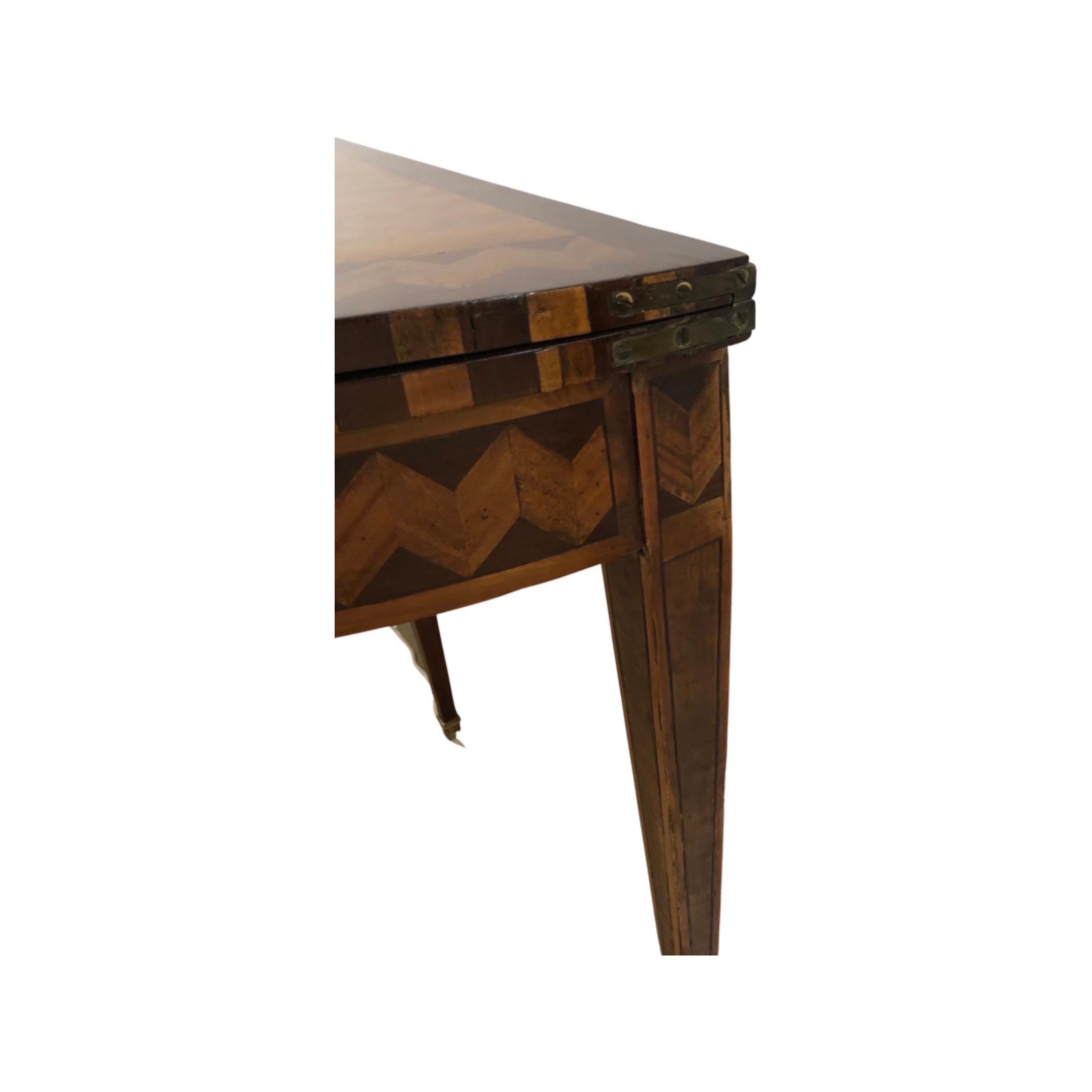 18th C English Inlaid Hepplewhite Card Table For Sale 3