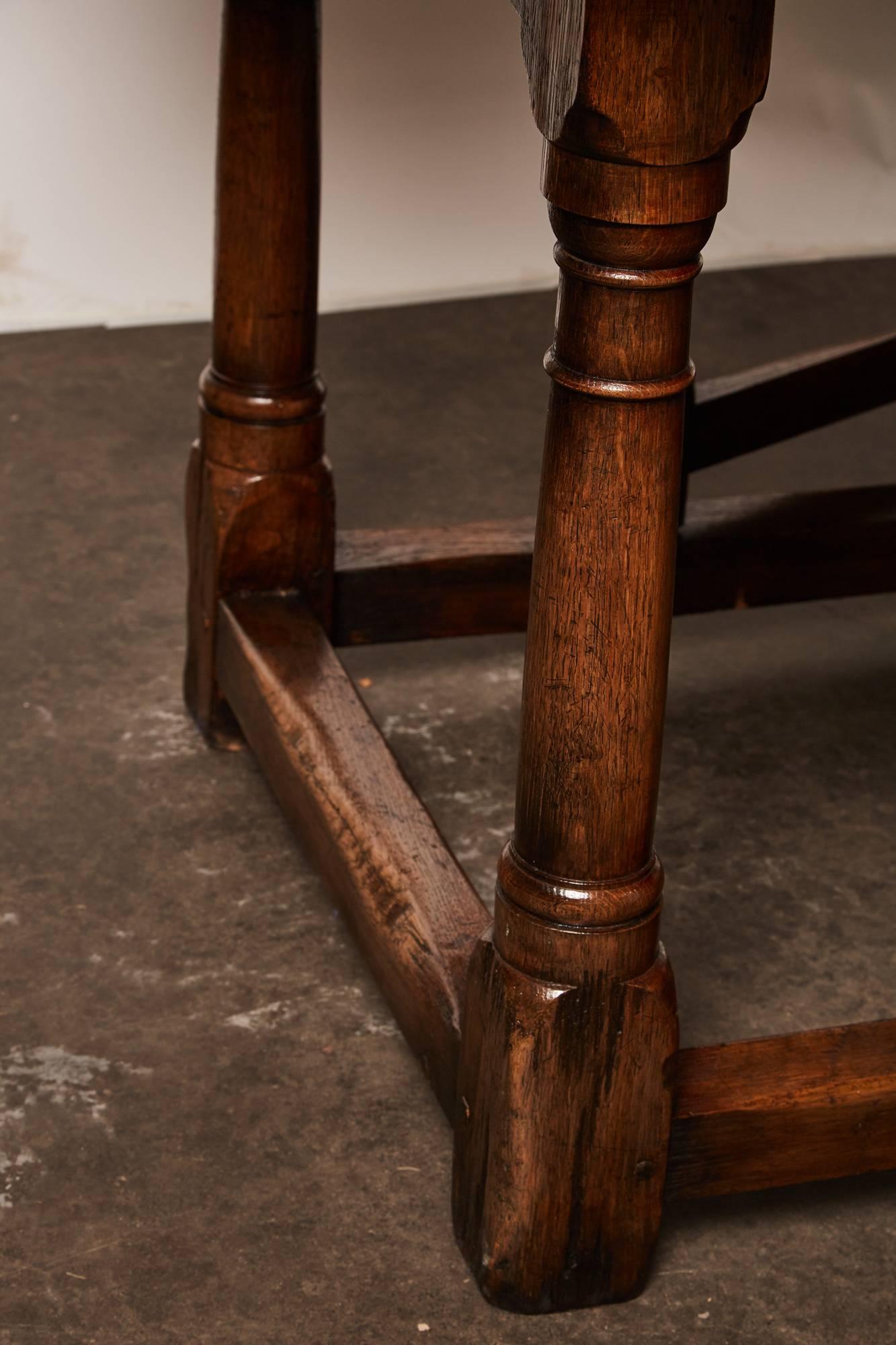18th Century style English Oak Gateleg Table 2