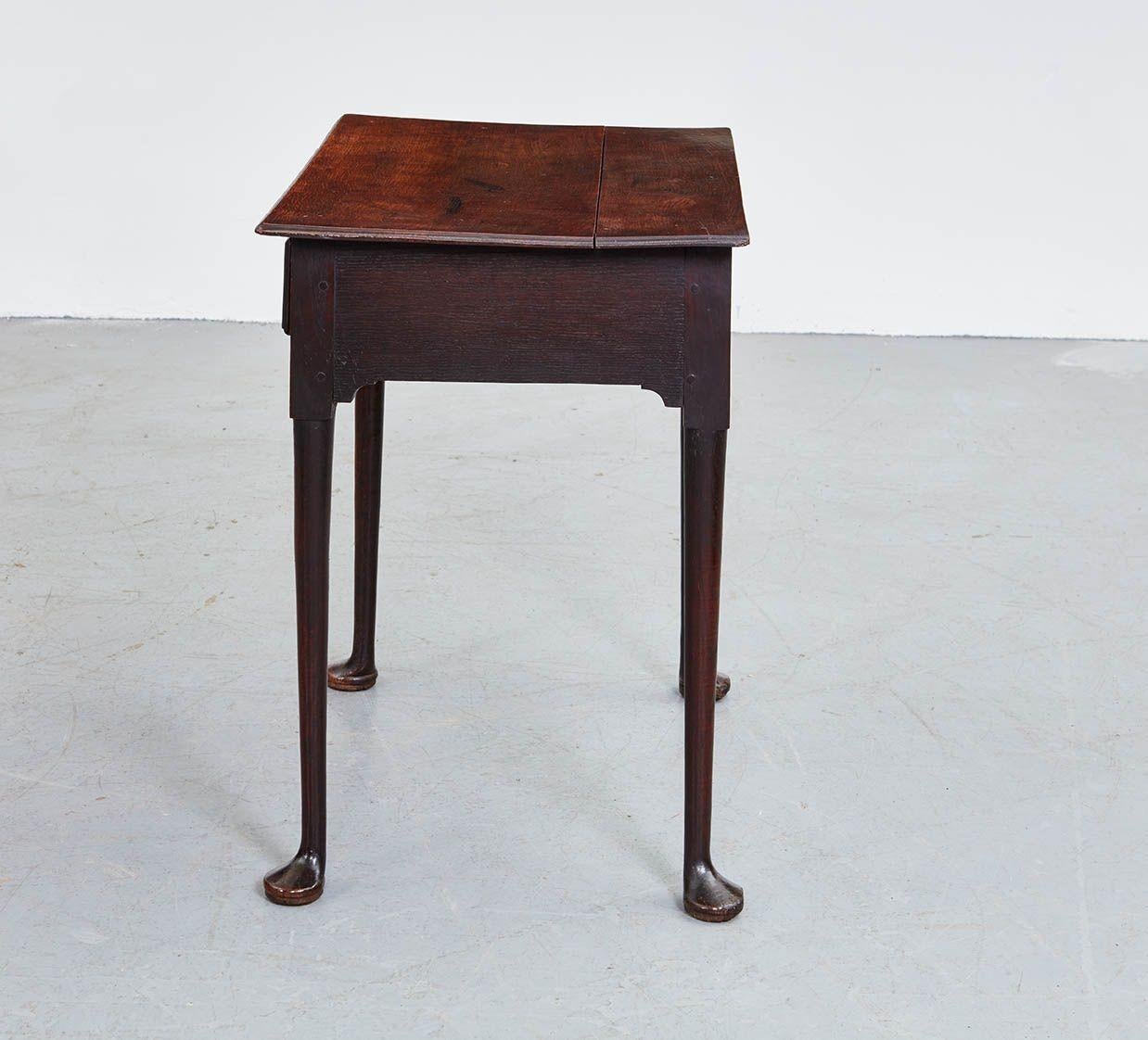 18th c. English Padfoot Side Table For Sale 3