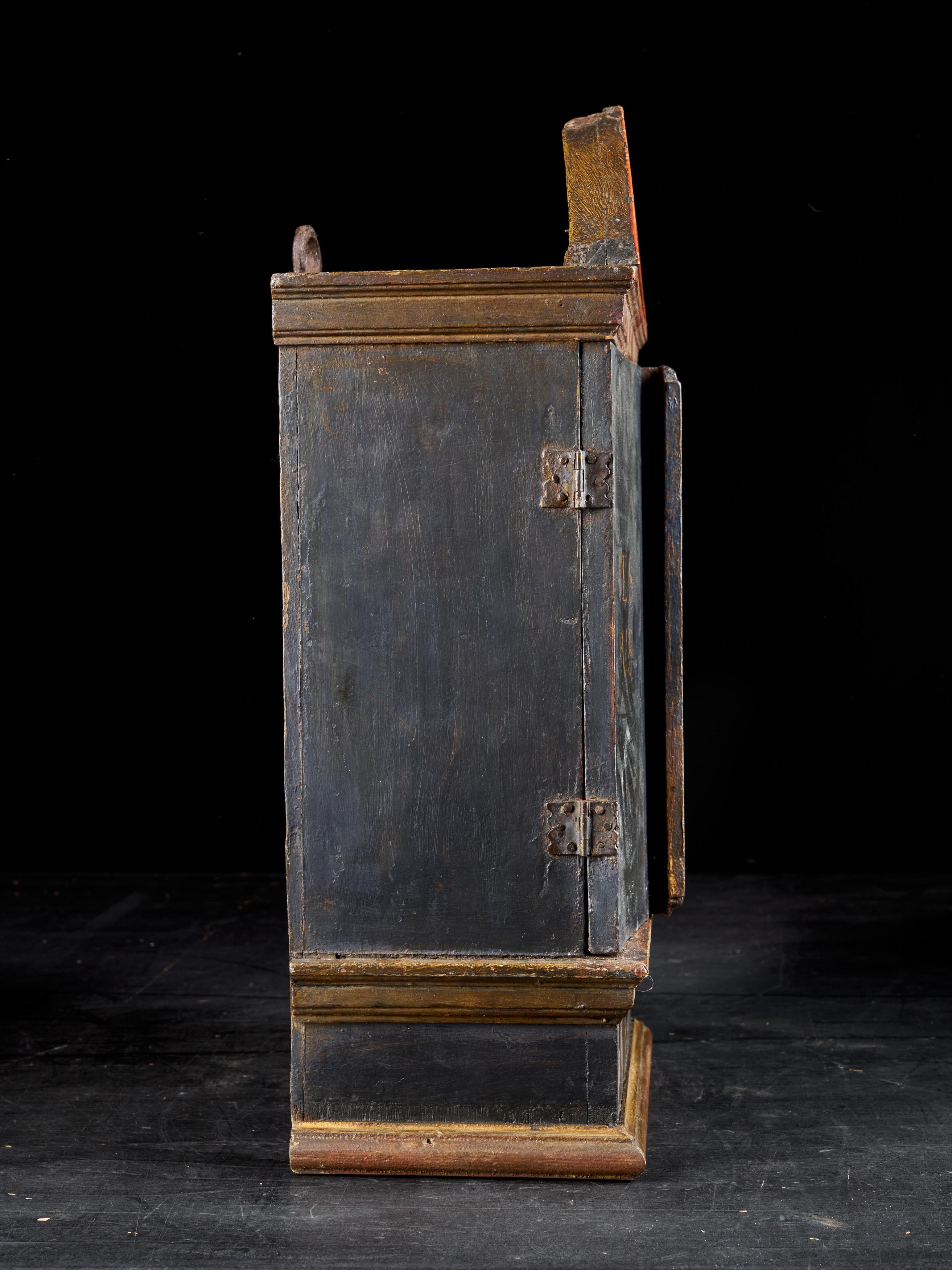 18th Century and Earlier Flemish Small Terracotta Statue in Wooden Reliquary with Decorated Doors