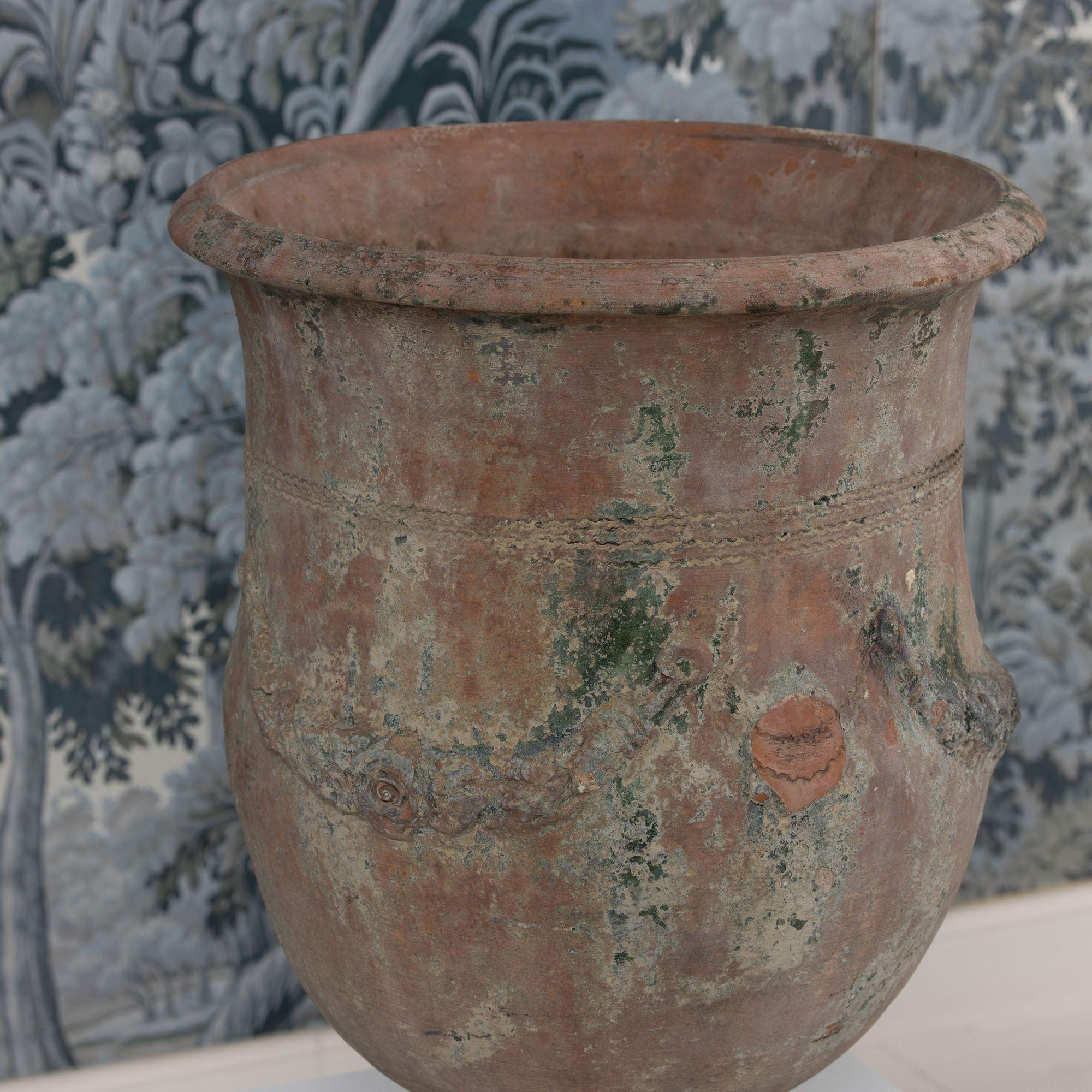 Européen XVIIIe siècle Vase de jardinière Anduze française en vente