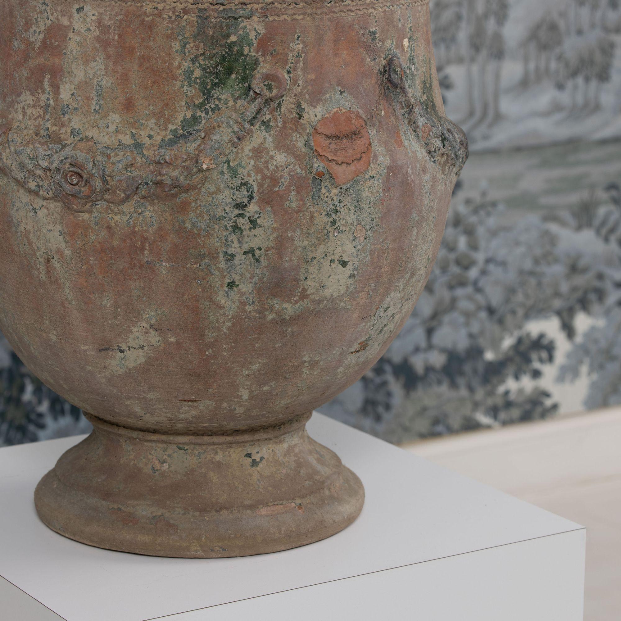 Fait main XVIIIe siècle Vase de jardinière Anduze française en vente