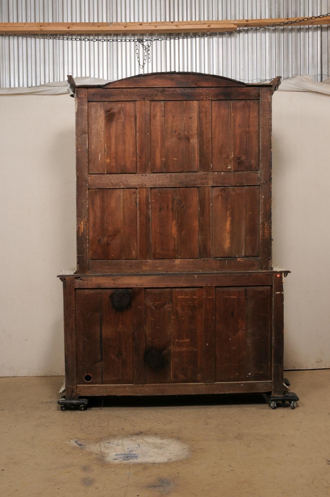 18th C. French Beautifully Designed Buffet à Deux-Corps, 8.5 ft Tall For Sale 3