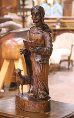 Figura francesa de San Juan Bautista con cordero, tallada en nogal, s. XVIII