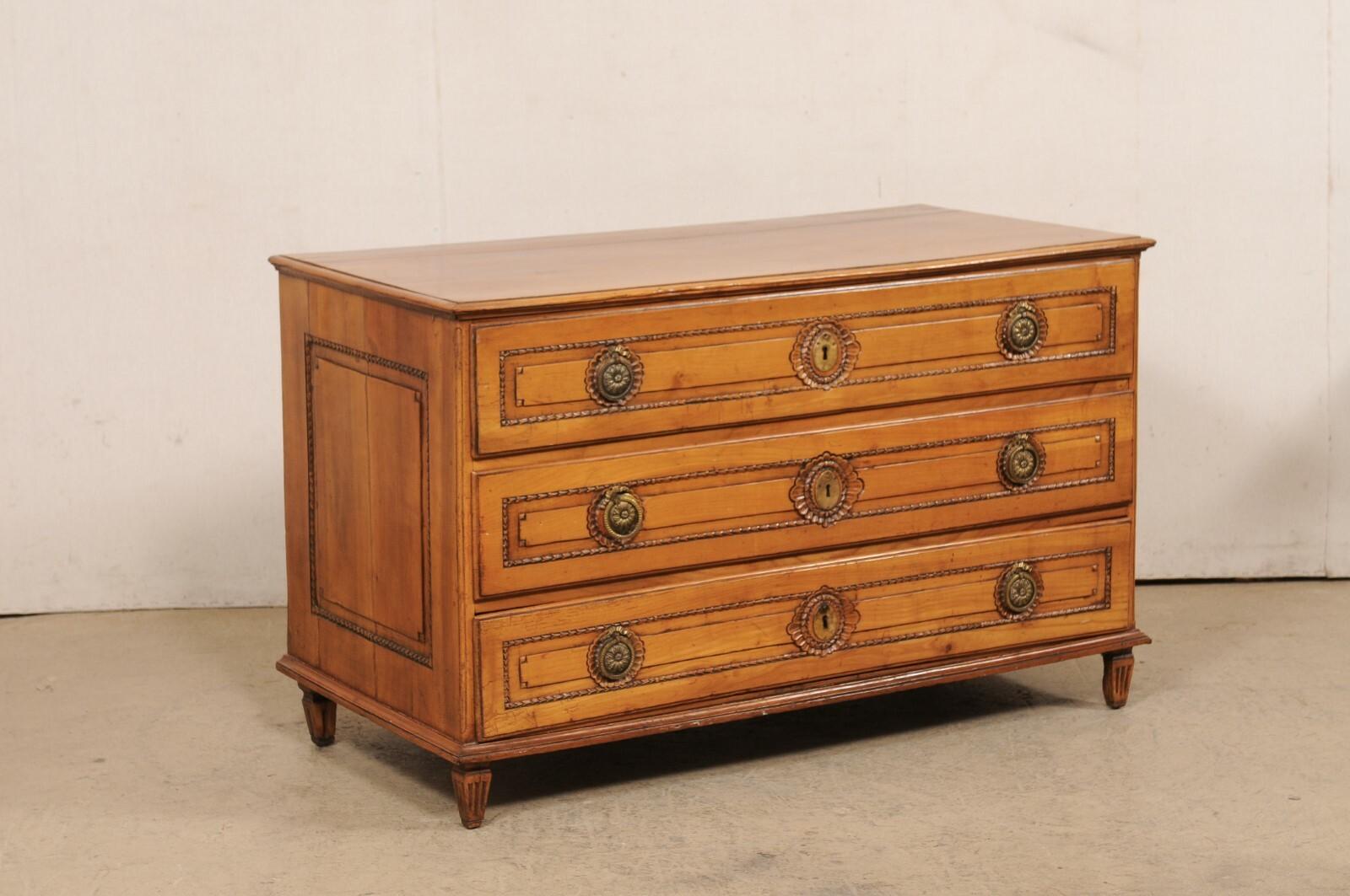 18th C. French Commode w/Nicely Carved Trim Details For Sale 3