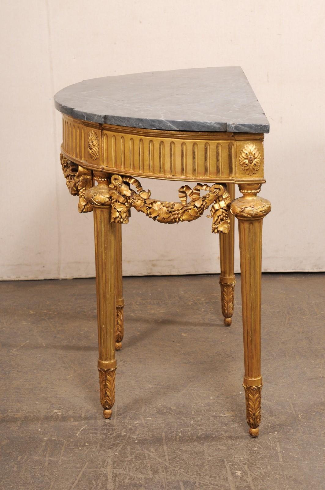 Table Demi-Lune française du 18e siècle avec jupe guirlande et plateau en marbre bleu turquin en vente 6