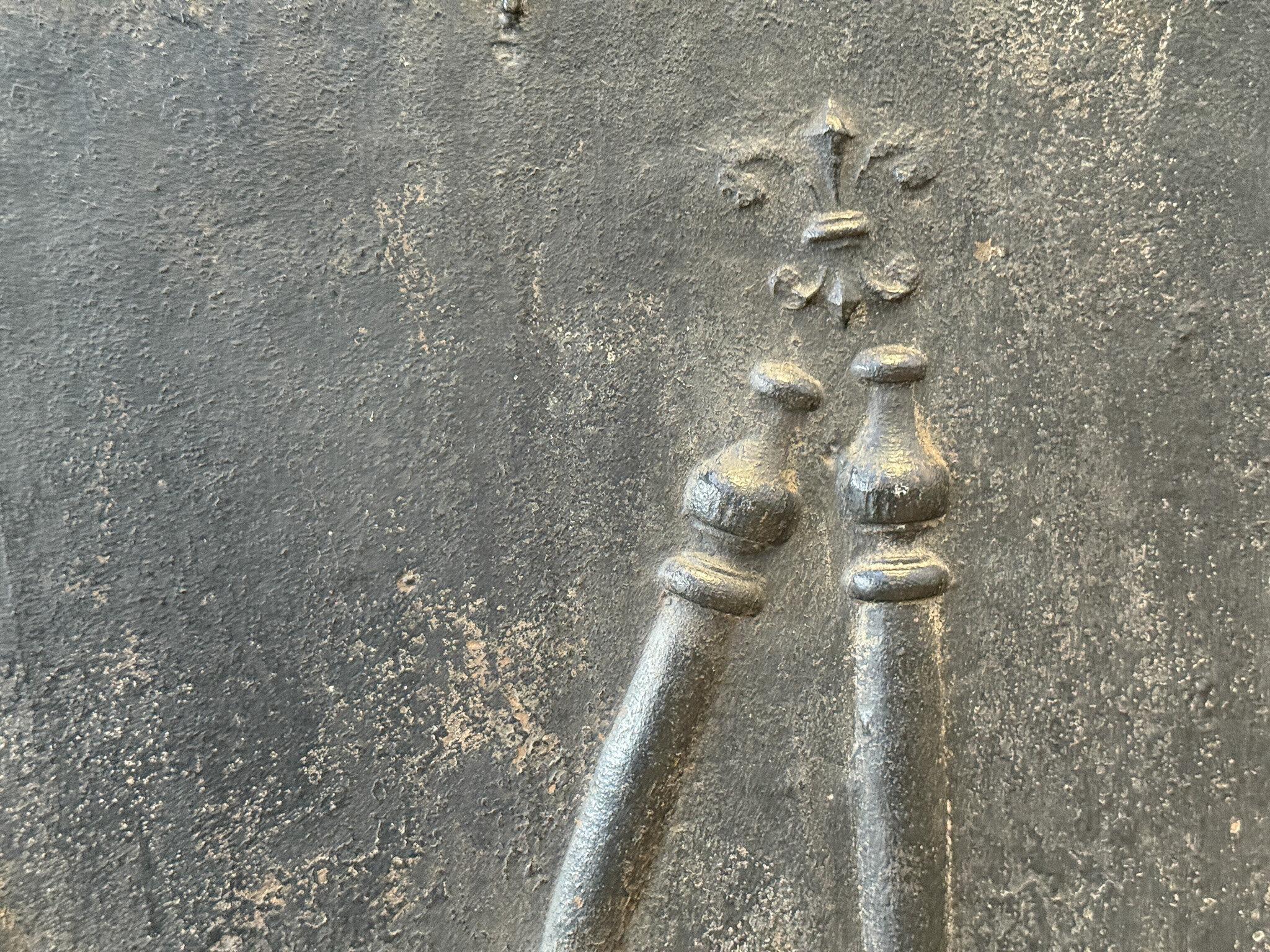 18th C French Fireback / Backsplash with Pillars and Fleurs de Lys, Dated 1733 For Sale 3