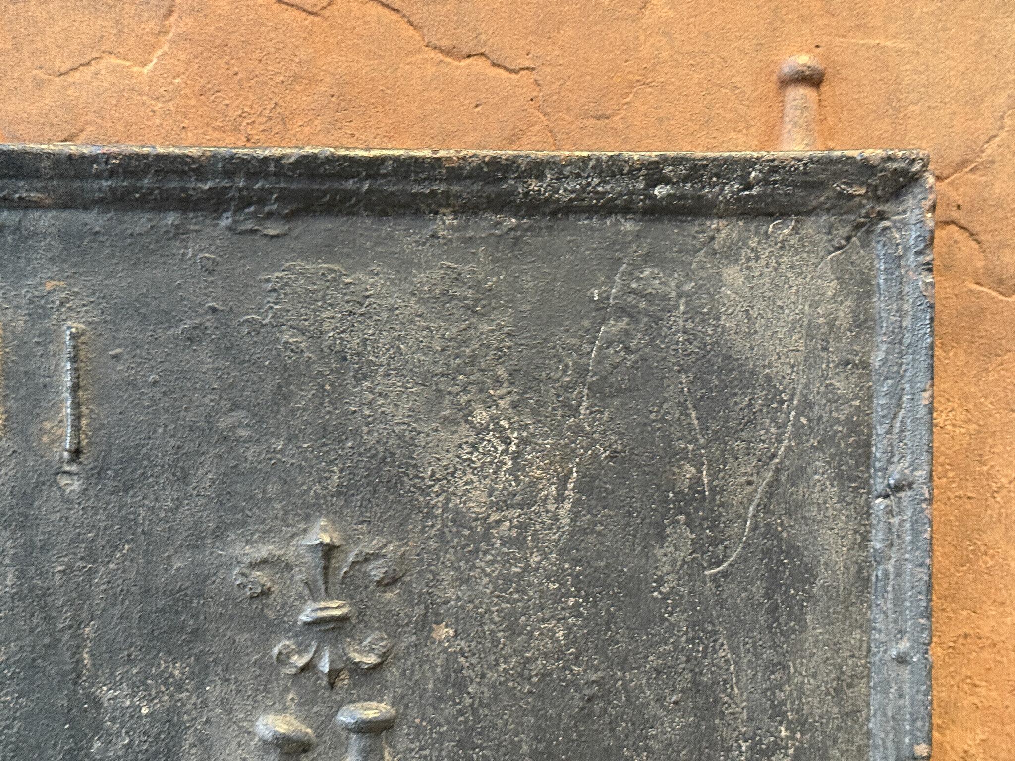18th C French Fireback / Backsplash with Pillars and Fleurs de Lys, Dated 1733 For Sale 4