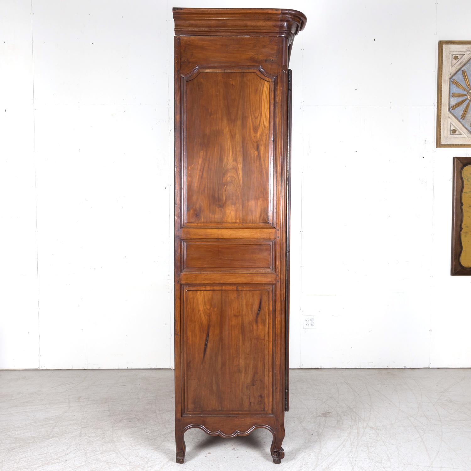 18th C. French Louis XV-Louis XVI Transition Period Walnut Bordelaise Armoire For Sale 11