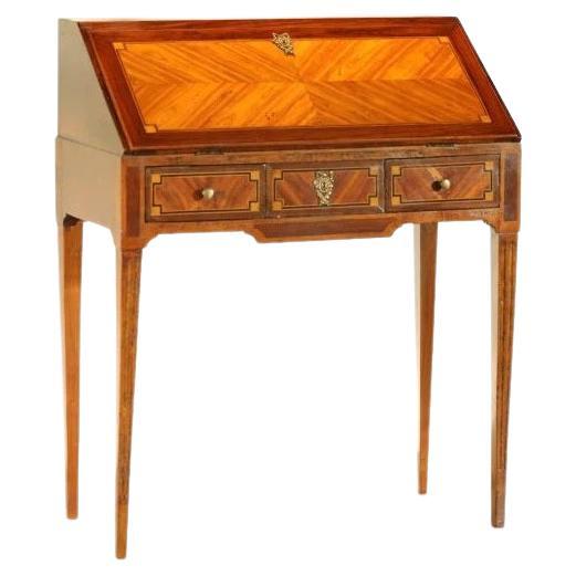 18th C. French Louis XVI Secretaire with Marquetry For Sale