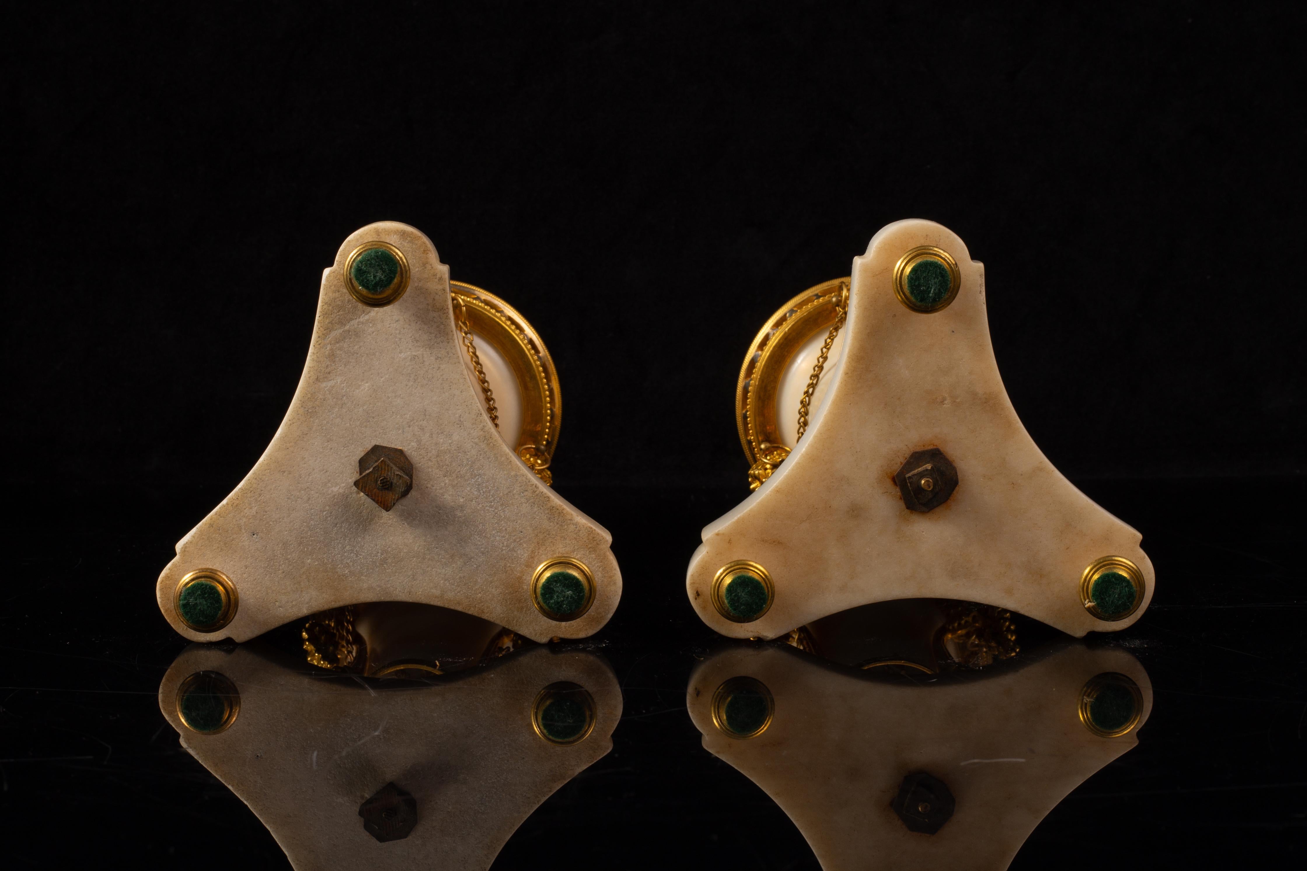 18th C French Ormolu-Mounted Carrara Marble Pot-Pourri Cassolettes on Paw Feet For Sale 7