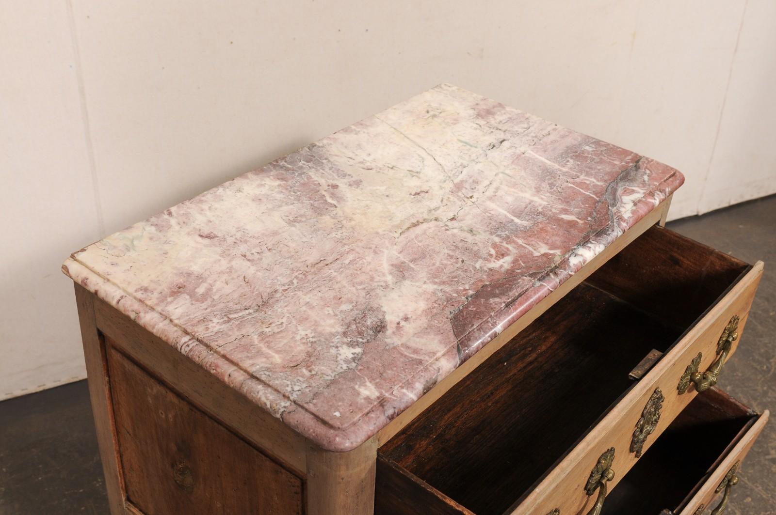 Marmo Cassapanca francese del XVIII secolo con piano in marmo originale in vendita