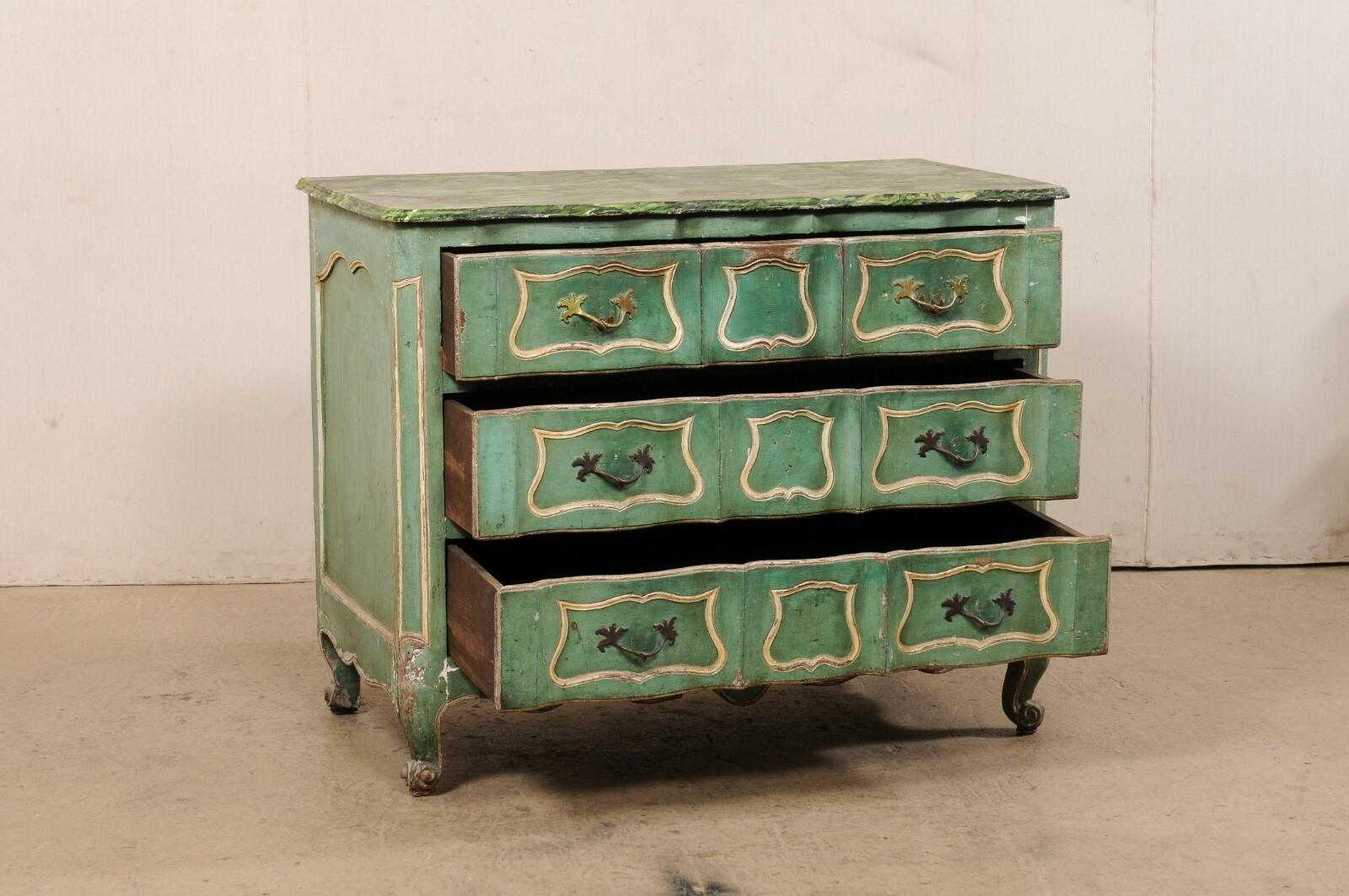 18th C. French Rococo Commode w/Elegant Serpentine Shape & Faux-Marble Top In Good Condition For Sale In Atlanta, GA