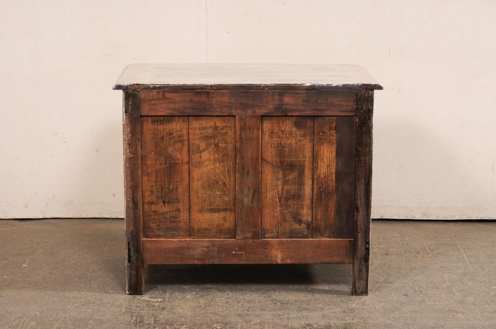 18th C. French Serpentine Commode w/Spectacular Brass Hardware For Sale 3