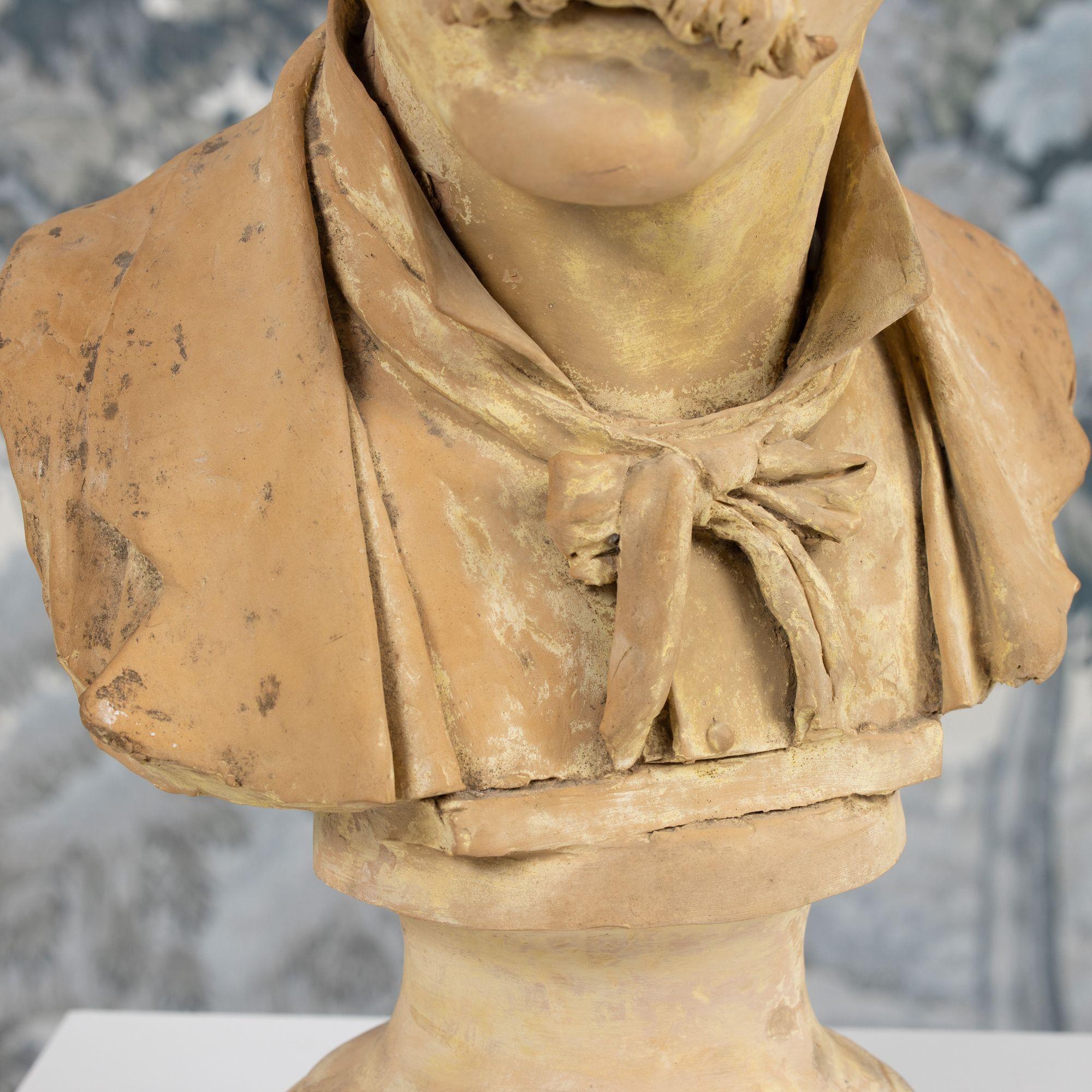 XVIII sec. Busto in terracotta gialla firmato francese di un artista in vendita 1