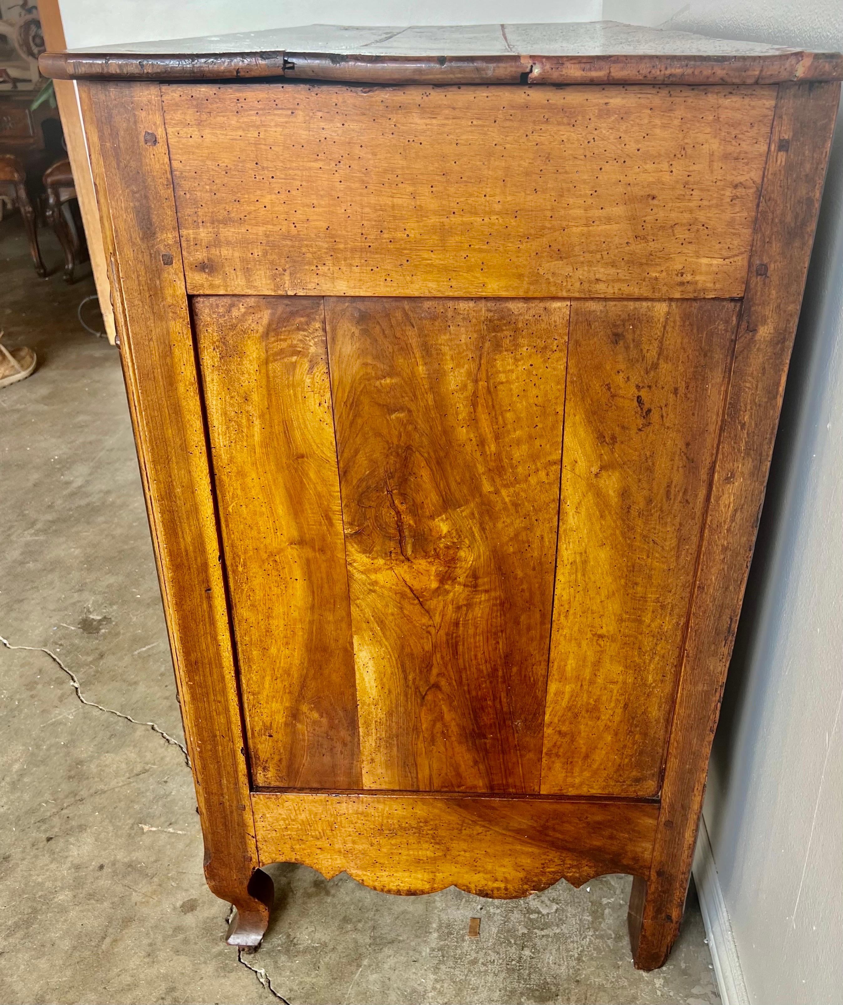 18th C. French Walnut Buffet For Sale 15
