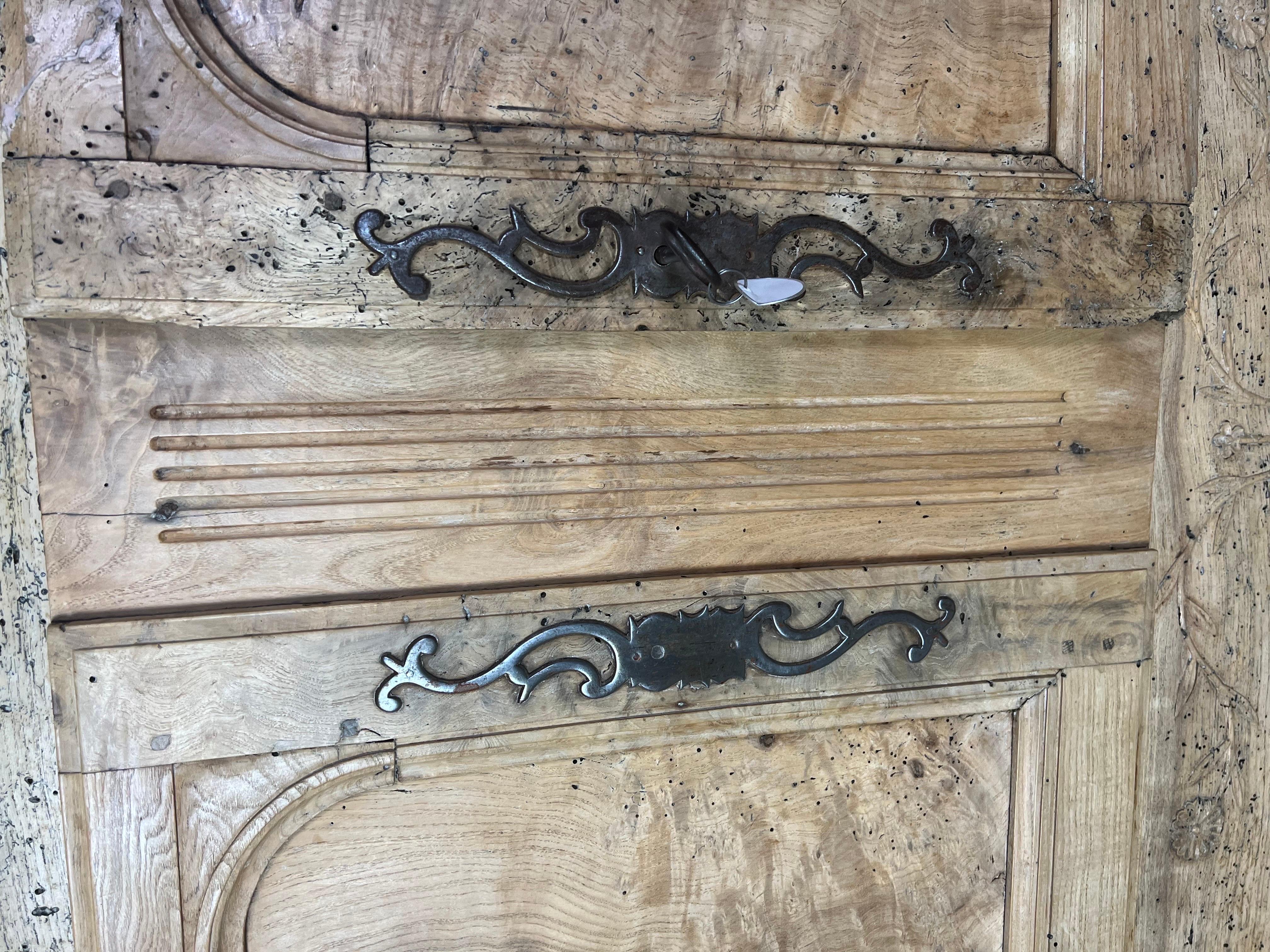 Buffet in noce francese del XVIII secolo in vendita 2
