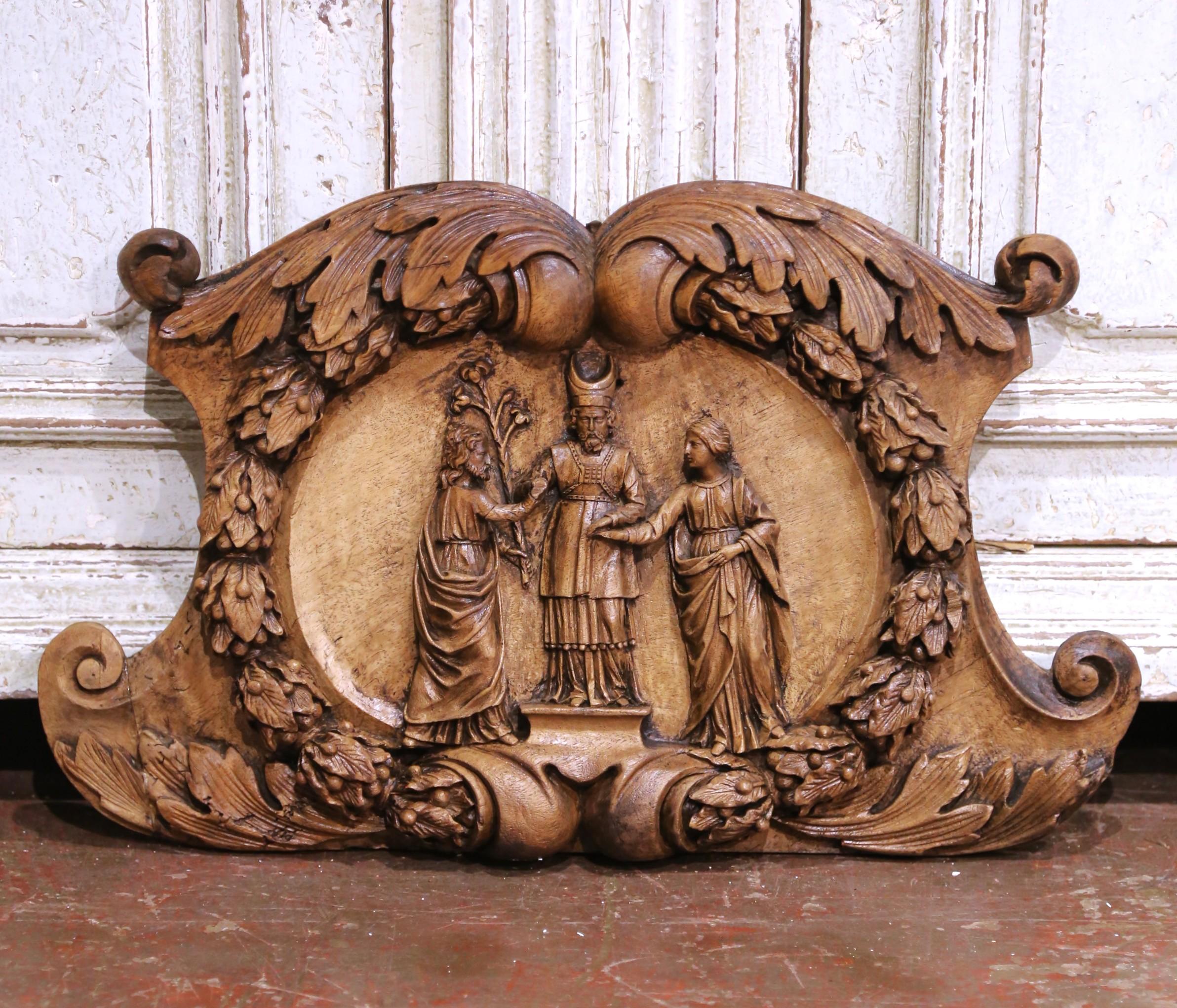 Sculpté à la main 18th C. French Walnut Relief of “The Betrothal of the Virgin Mary and Joseph