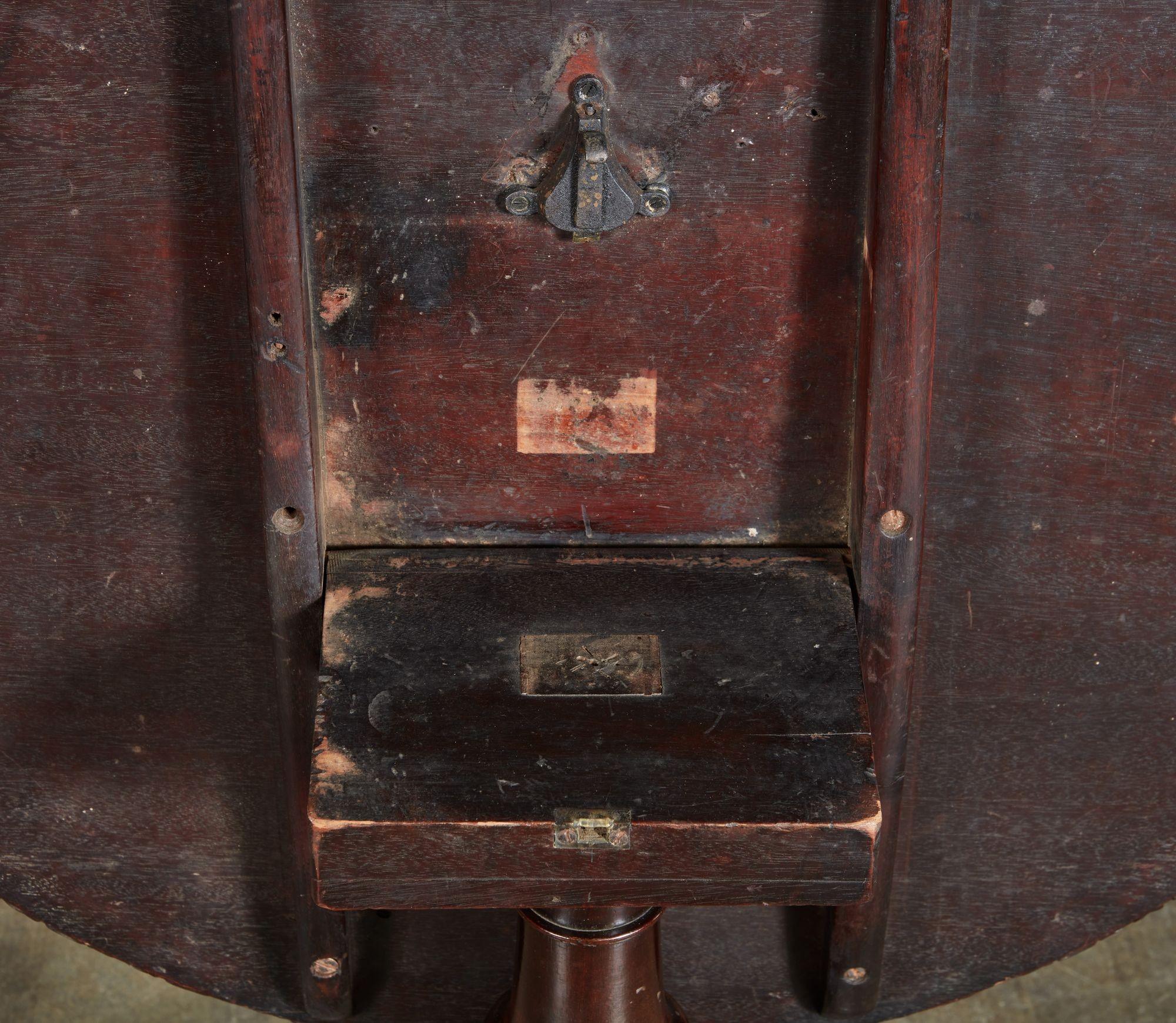 18th c. George II Low Padouk Tea Table For Sale 2