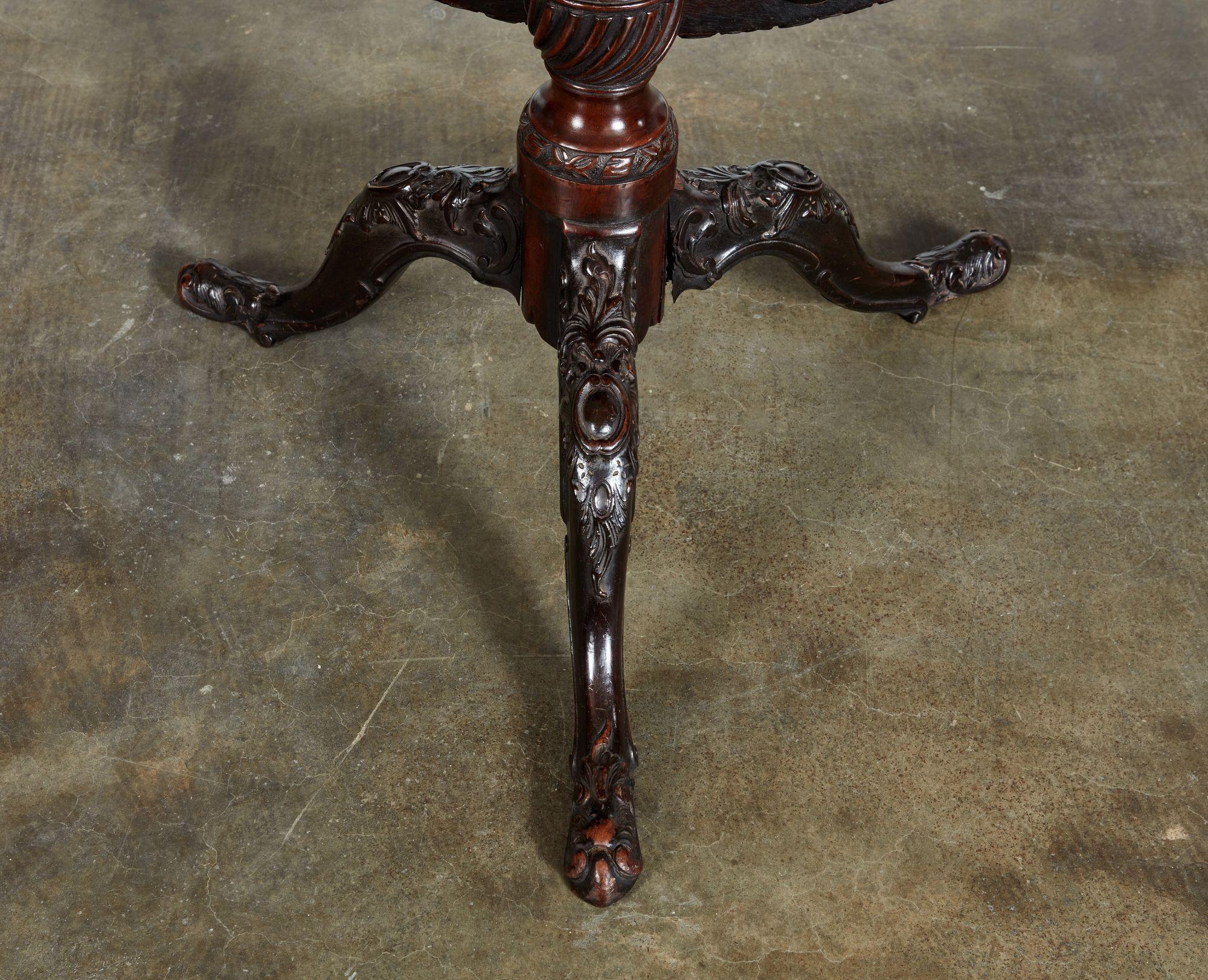 18th c. George II Low Padouk Tea Table For Sale 4