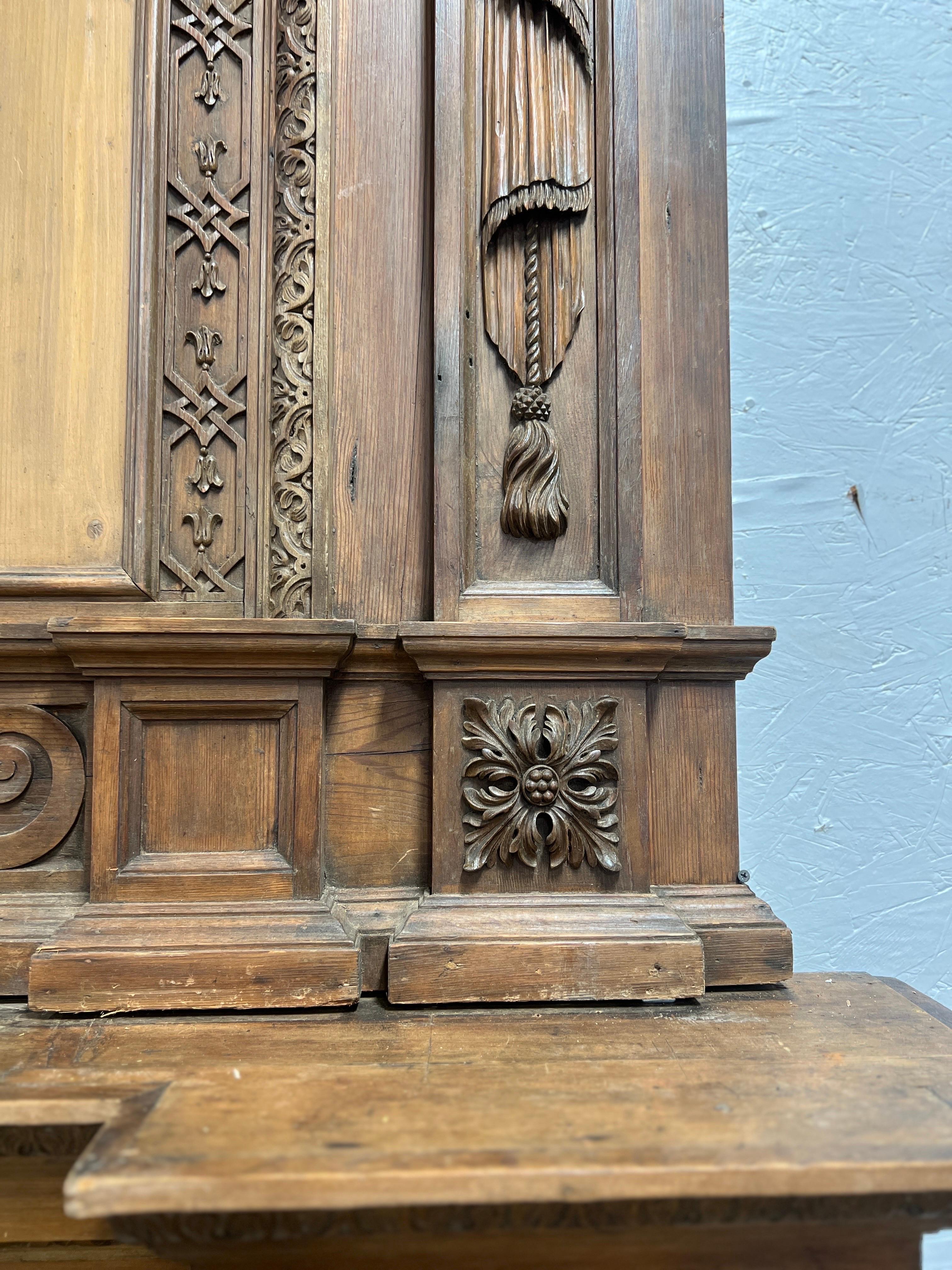 18th C., Georgian English Carved Pine Mantel W/ Overmantel Style of William Kent For Sale 6