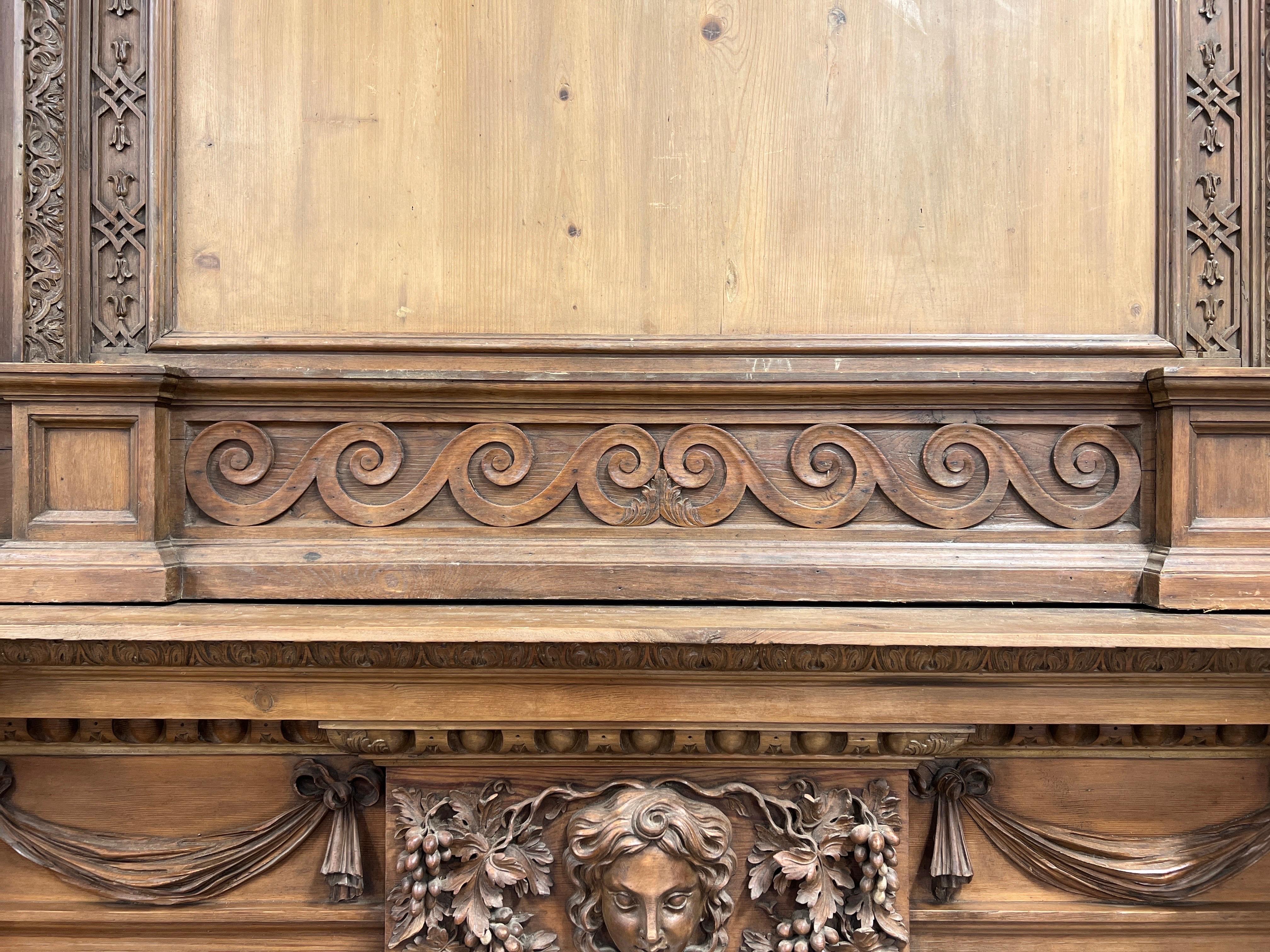 18th C., Georgian English Carved Pine Mantel W/ Overmantel Style of William Kent For Sale 8