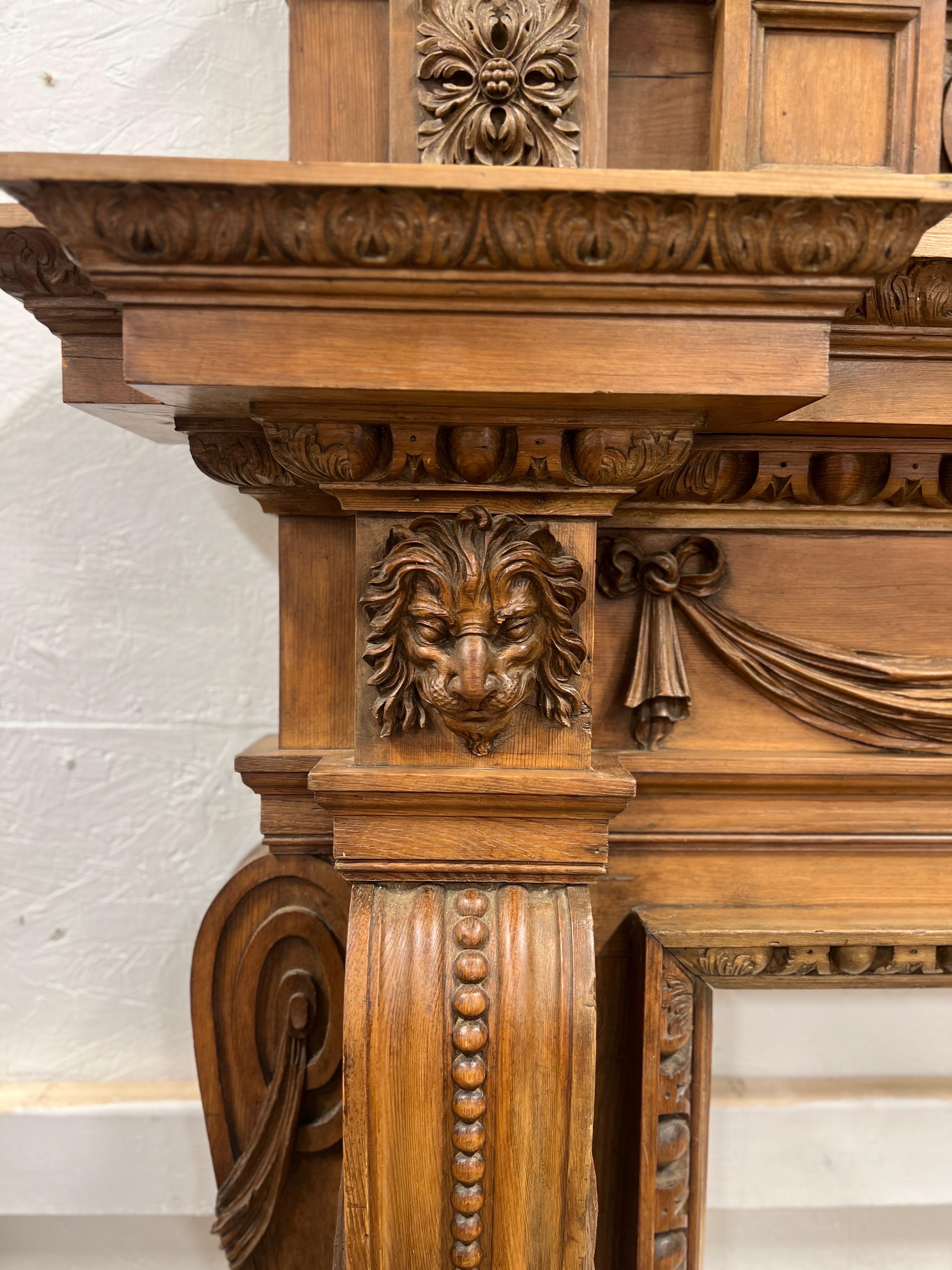 18th C., Georgian English Carved Pine Mantel W/ Overmantel Style of William Kent For Sale 1