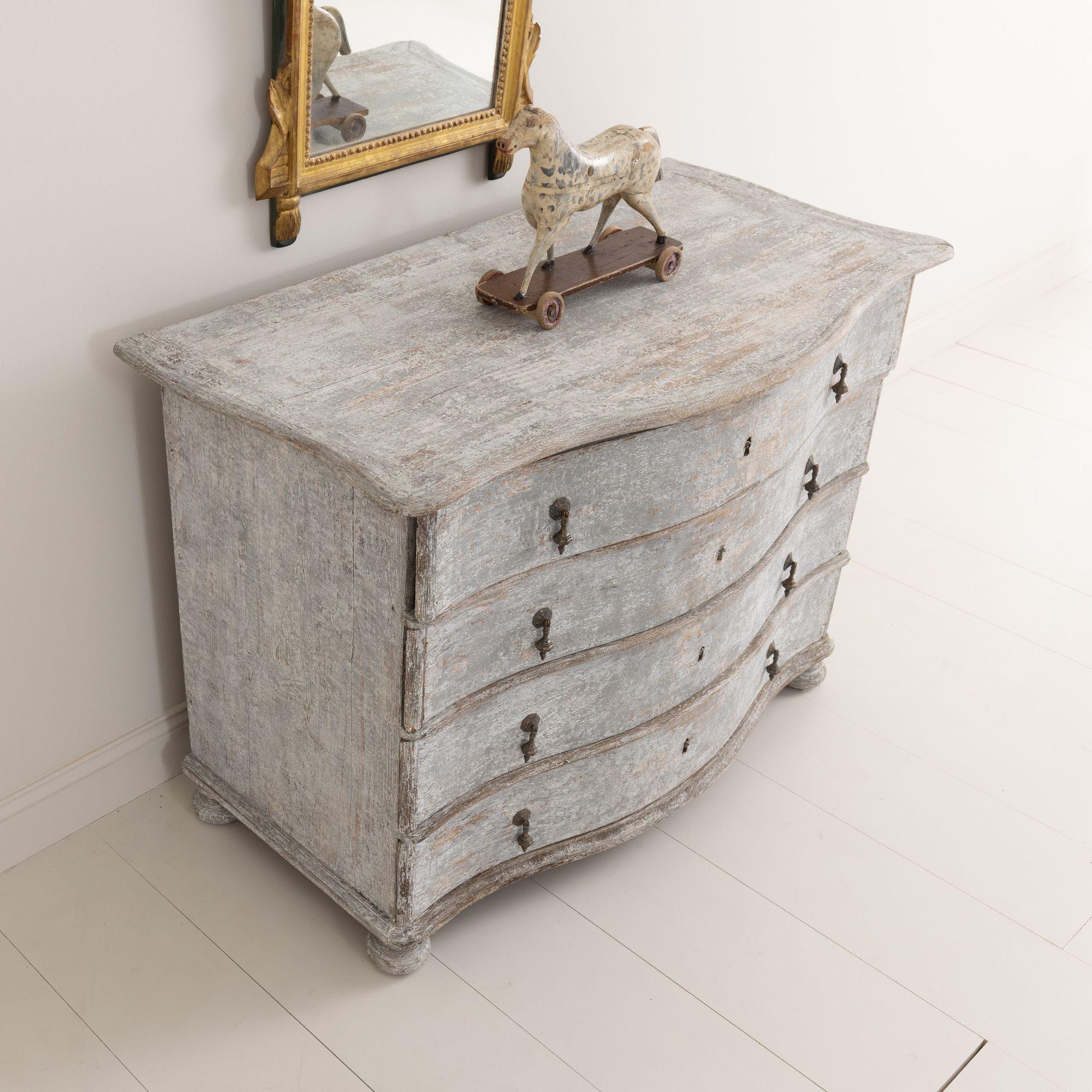 18th Century German Baroque Arbalette Front Commode in Original Paint 4