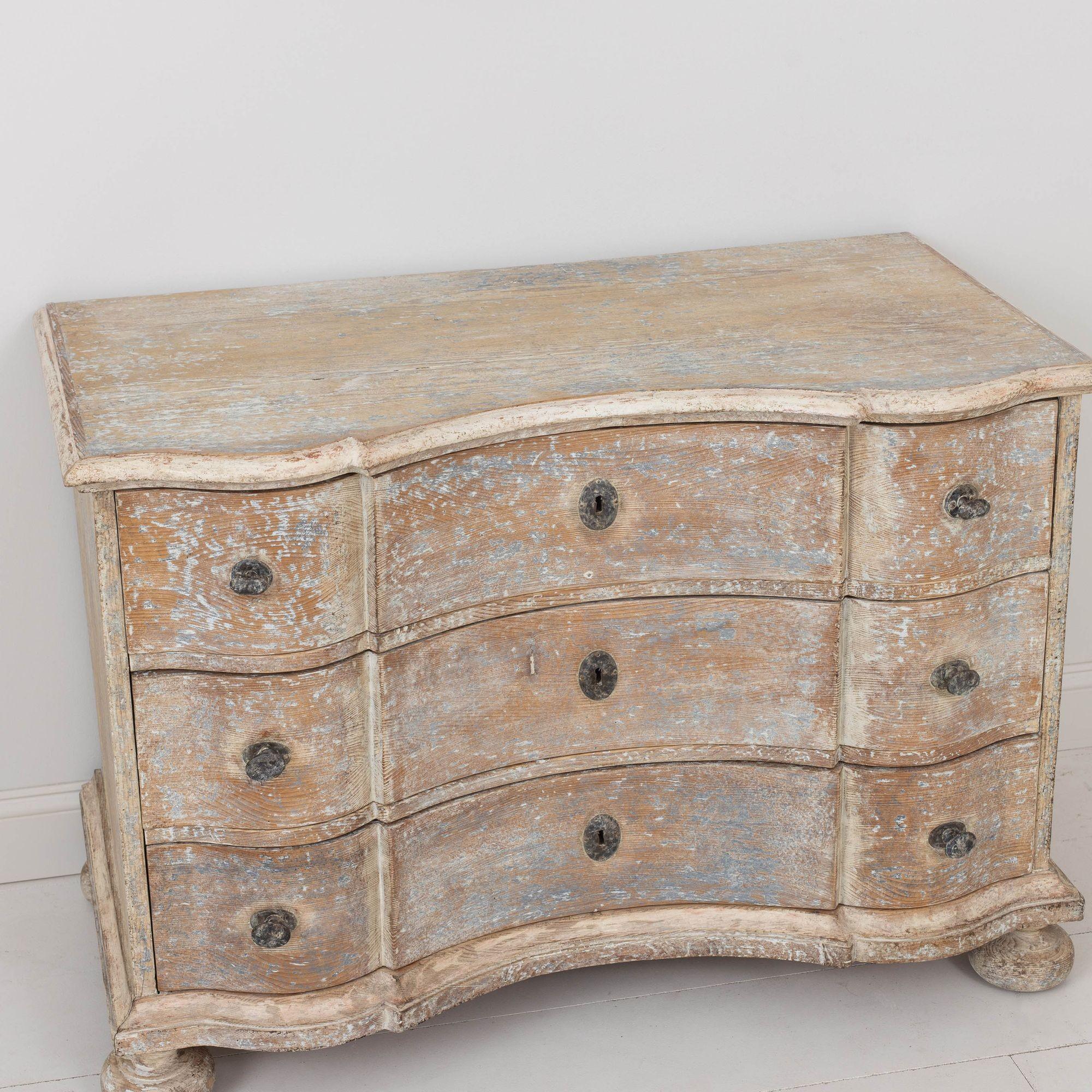 Pine 18th c. German Baroque Commode in Original Patina with Arbalette Shaped Front For Sale