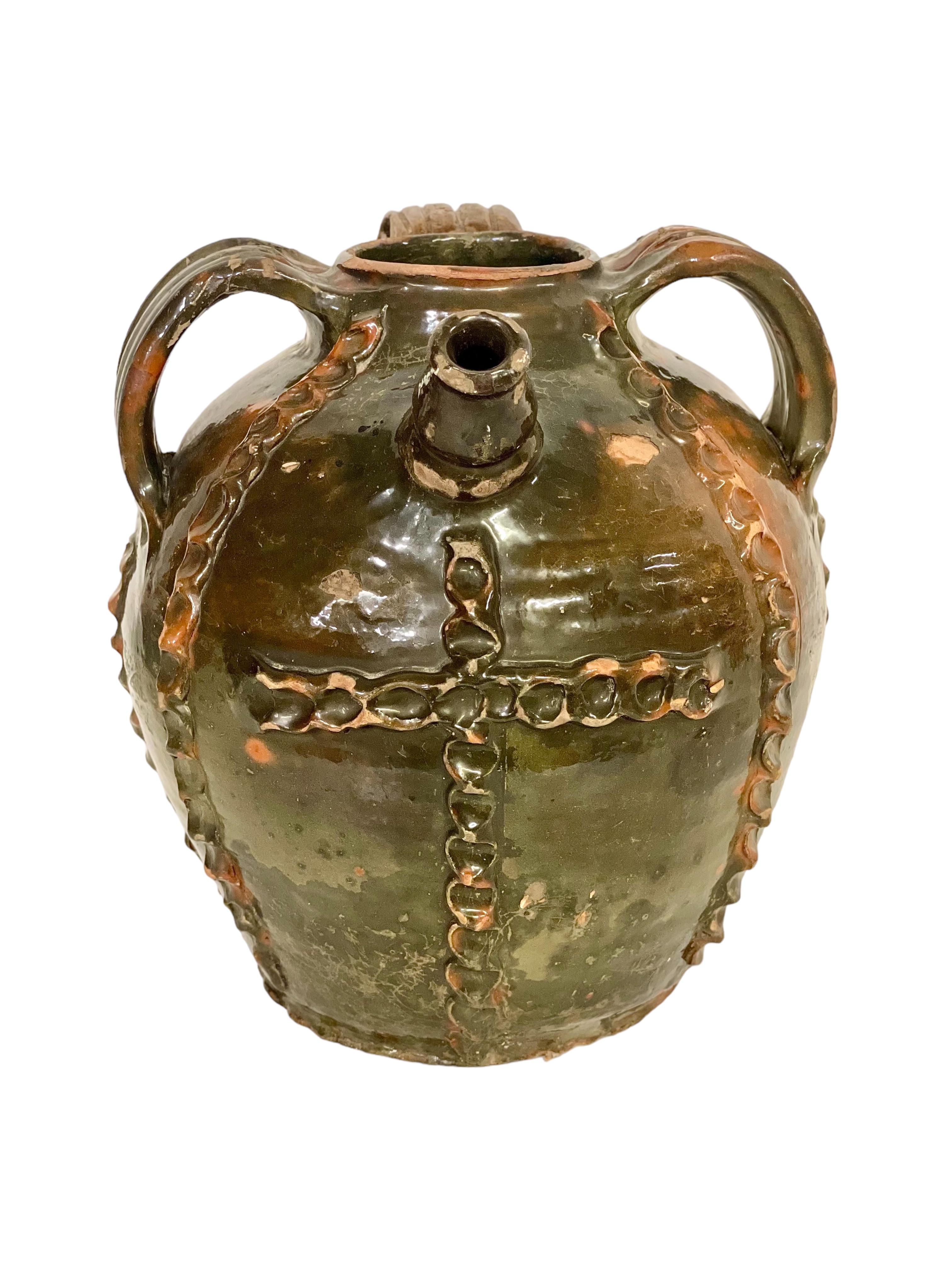 18th Century French Green Glazed Walnut Oil Jar  In Good Condition For Sale In LA CIOTAT, FR