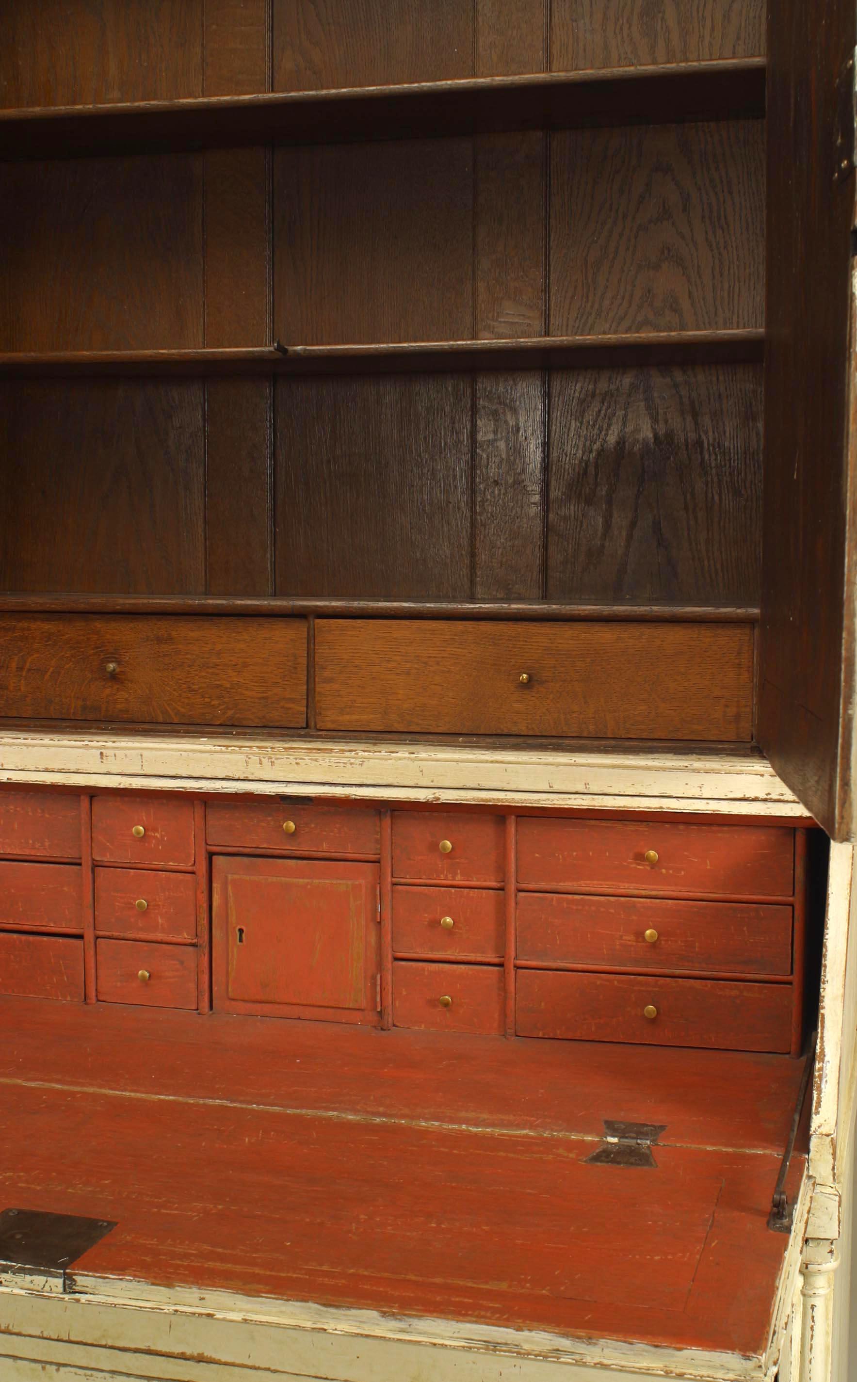 Continental Gustavian Painted Secretary In Good Condition For Sale In New York, NY