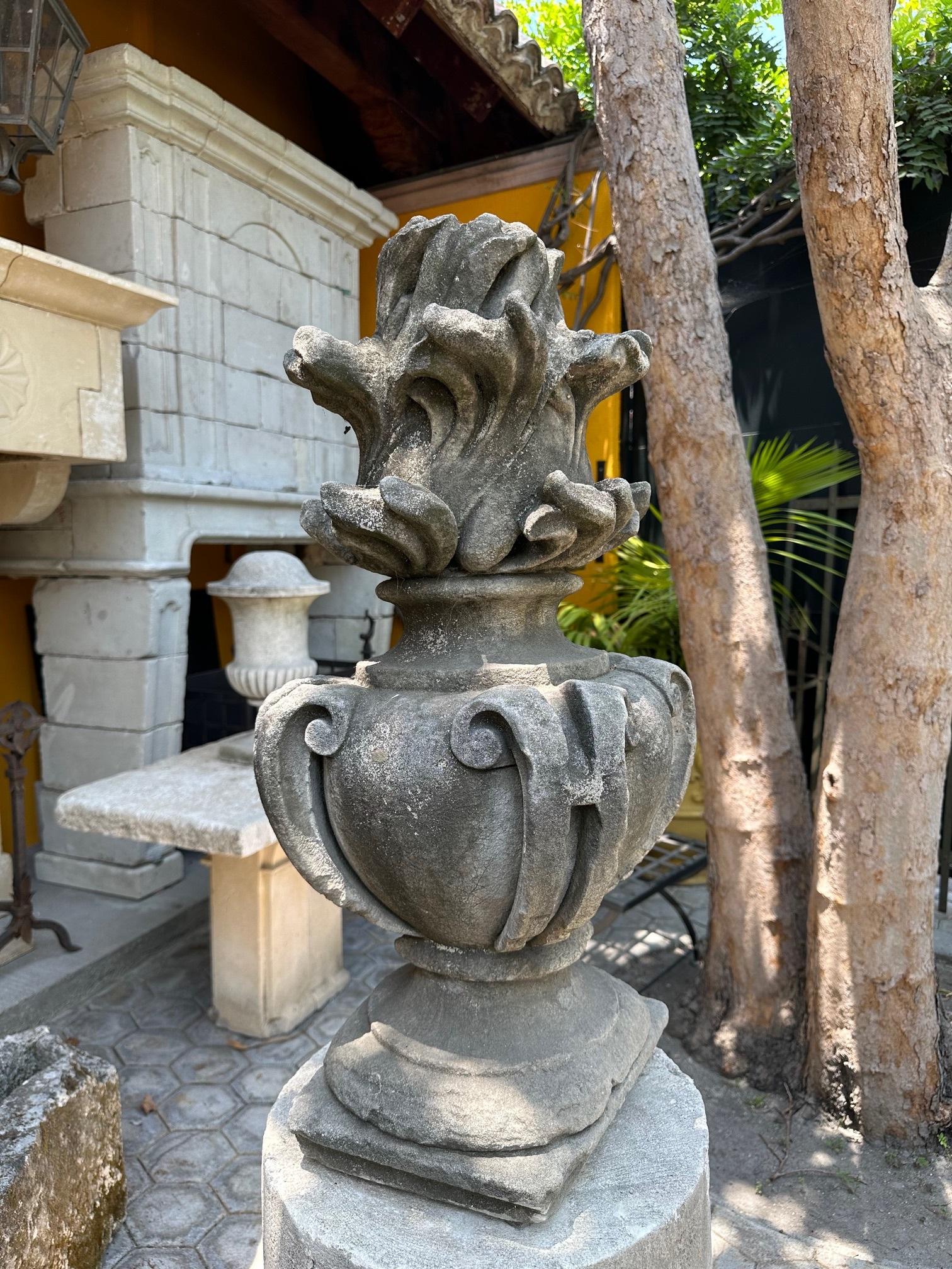 18th C. Hand Carved Stone Finial Decorative Architectural Element Antique Flame For Sale 10