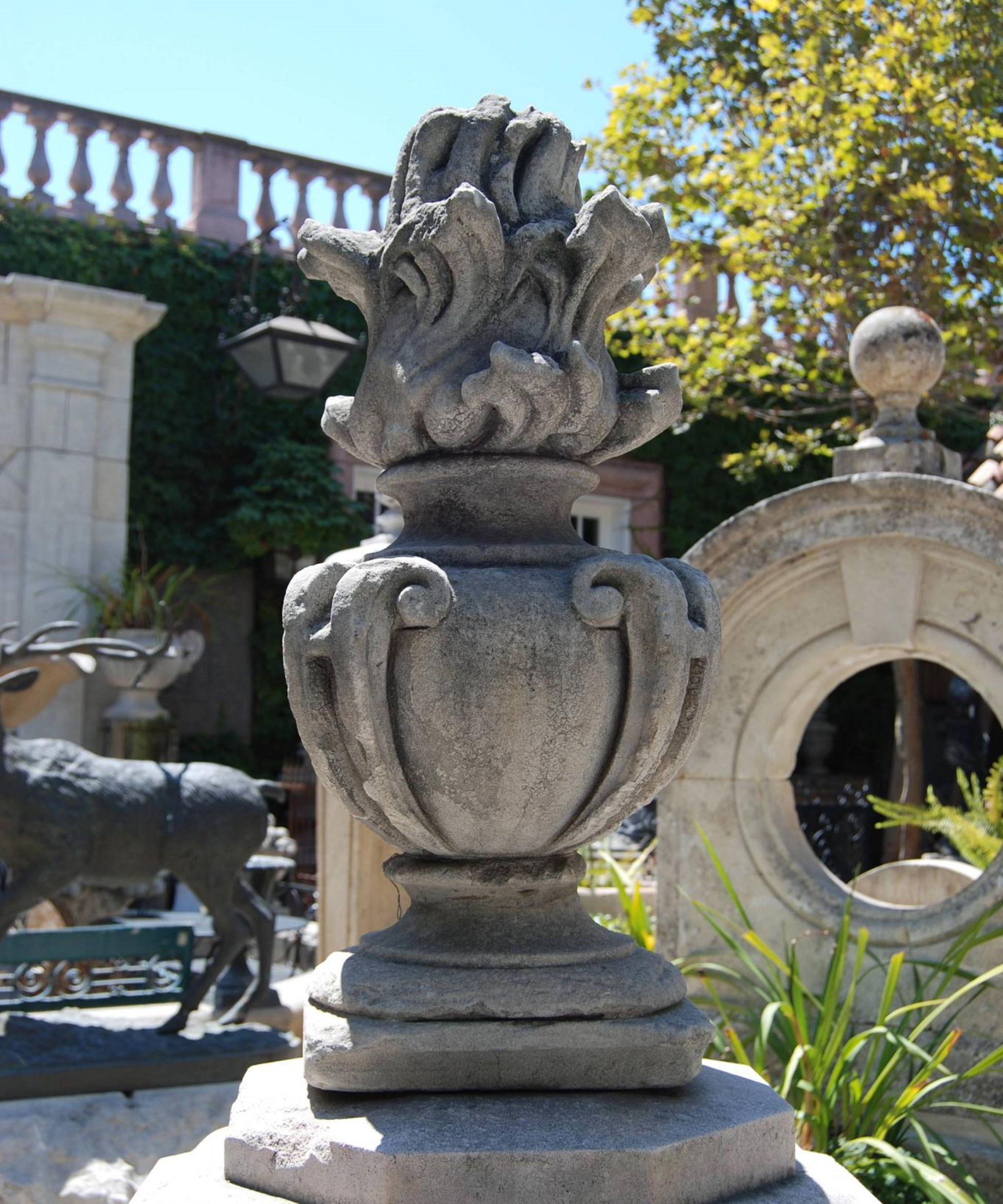 18th C. Hand Carved Stone Finial Decorative Architectural Element Antique Flame For Sale 2