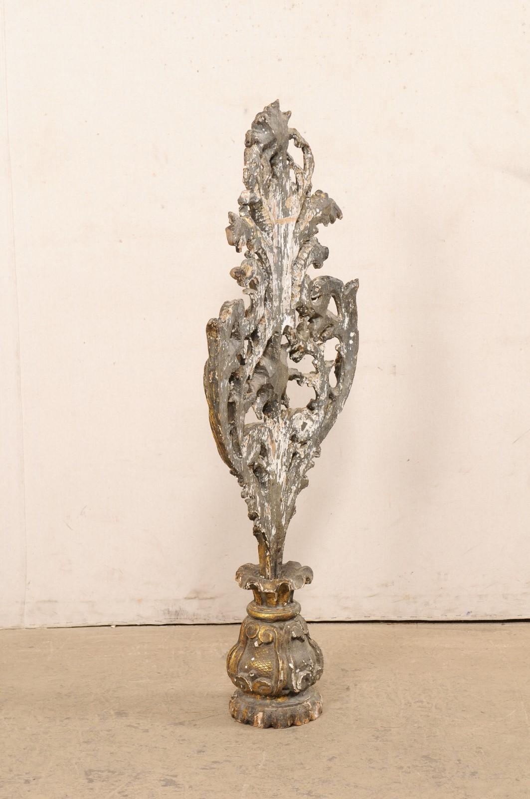 18th C. Italian Monumental Finial with its Original Finish For Sale 5