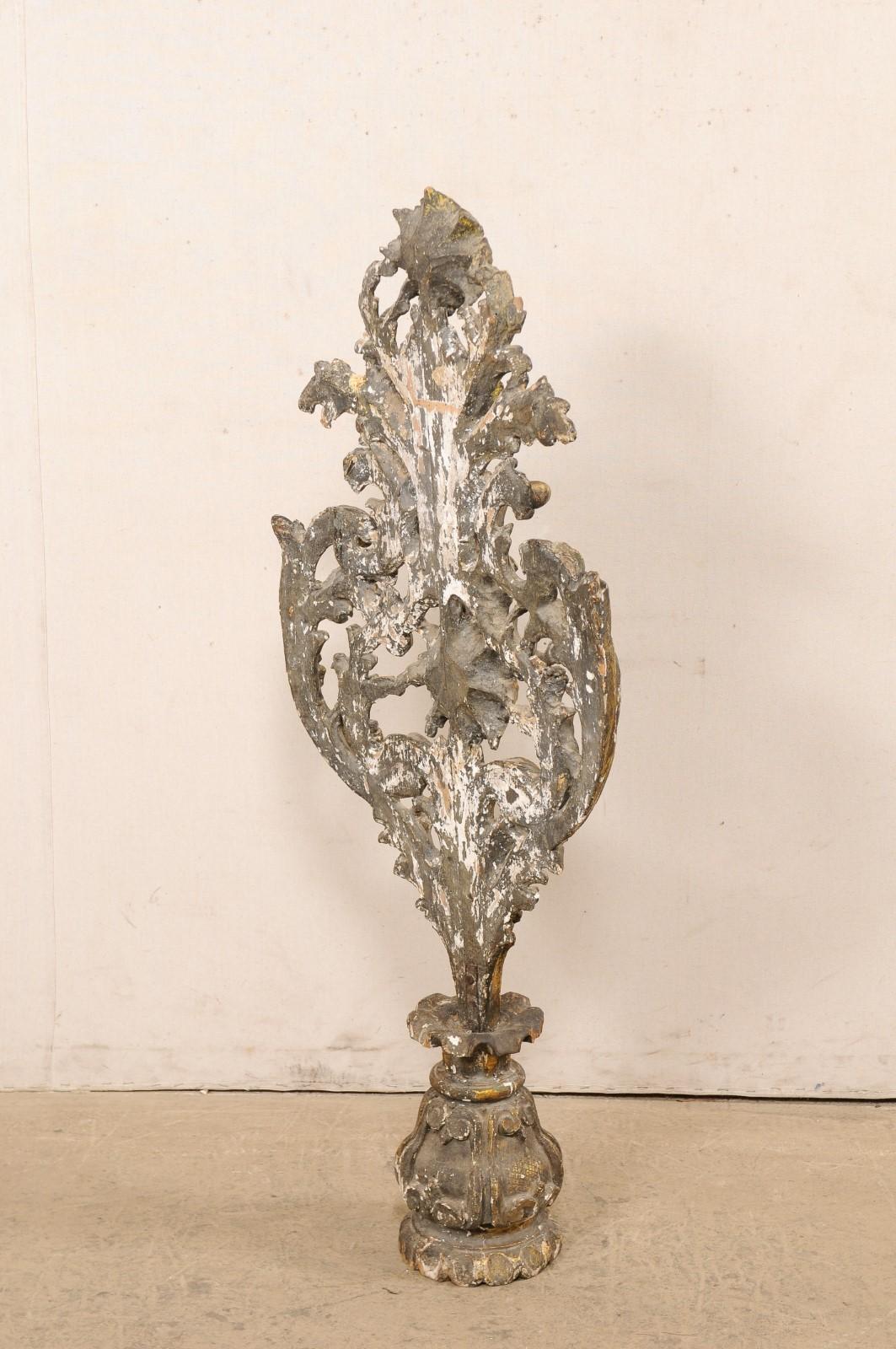 18th C. Italian Monumental Finial with its Original Finish For Sale 3