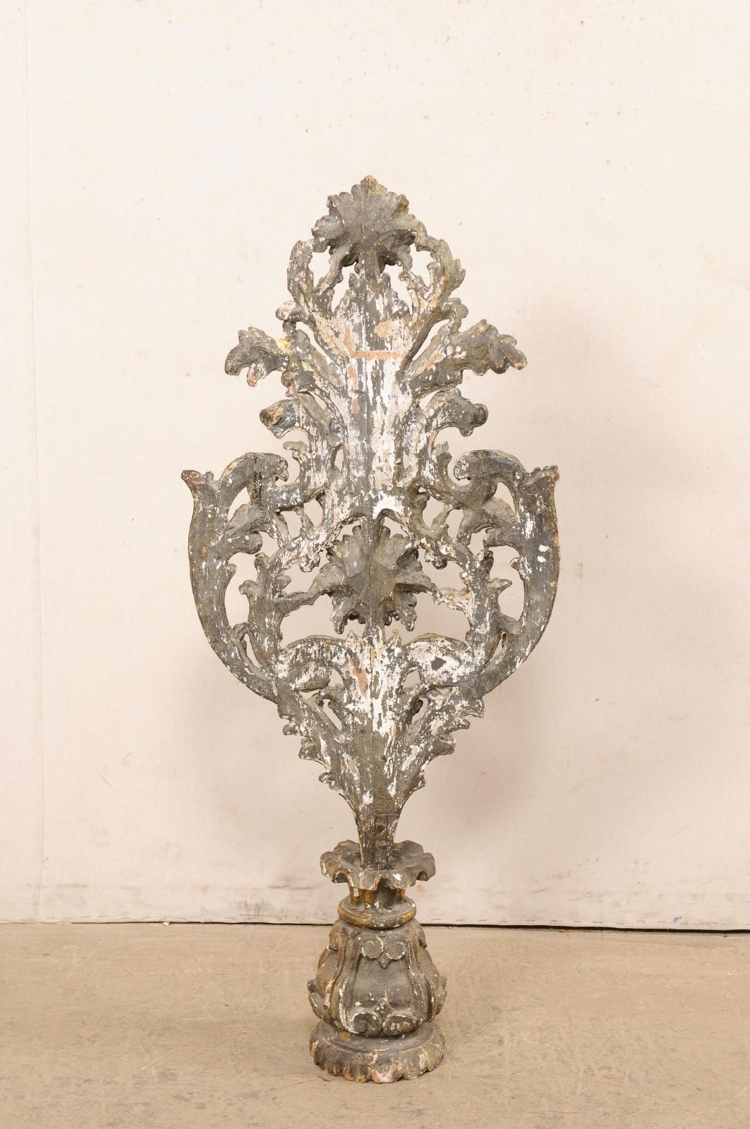 18th C. Italian Monumental Finial with its Original Finish For Sale 4