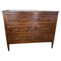 18th C. Italian Neoclassical Walnut Chest of Drawes Crossbanded Veneer 18th C. Italian Neoclassical Walnut Chest of Drawes Crossbanded Veneer