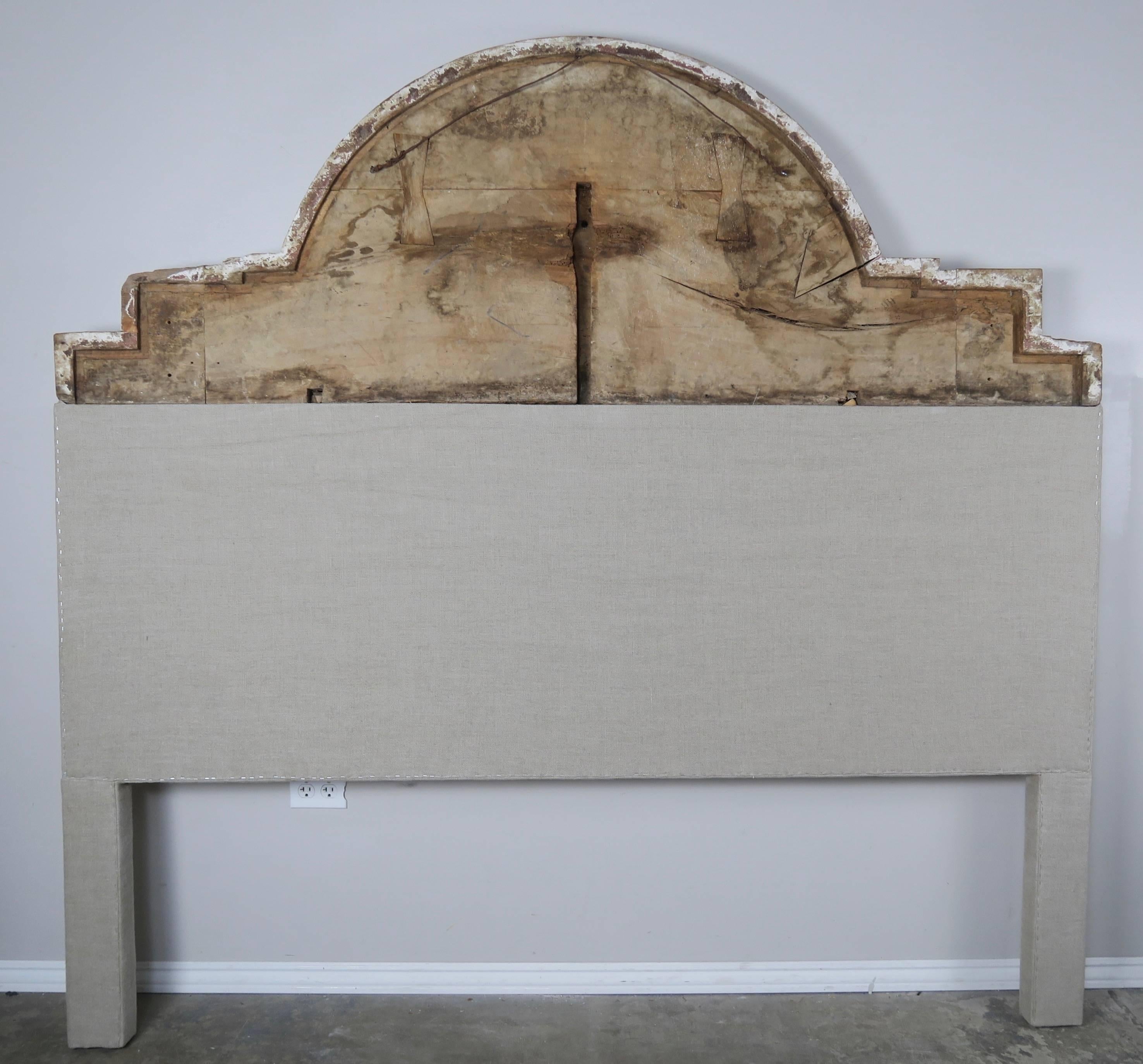 18th Century Italian Painted and Parcel-Gilt Carved Headboard 3