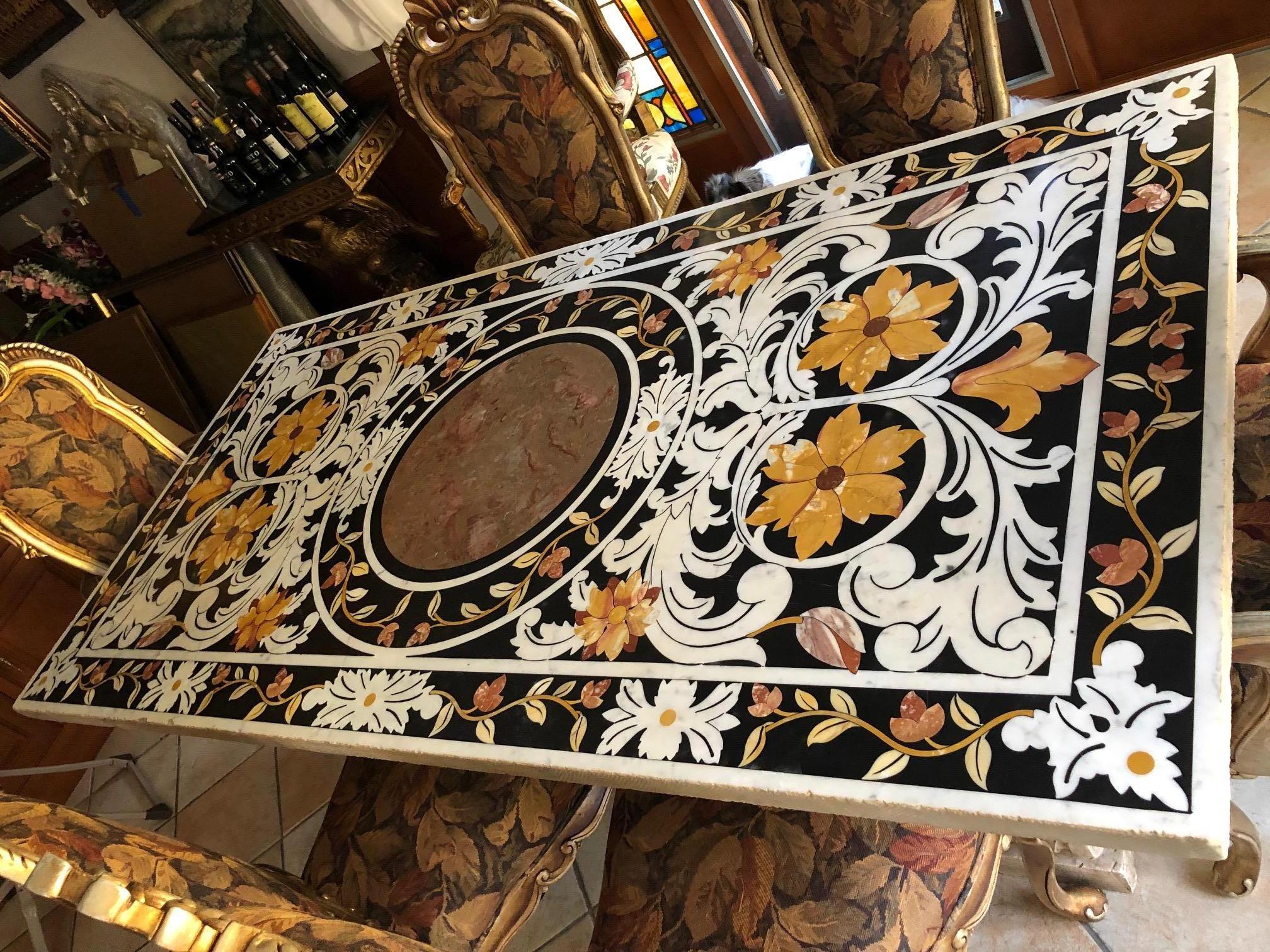 18th Century Italian Pietra Dura Marble-Top Table For Sale 2