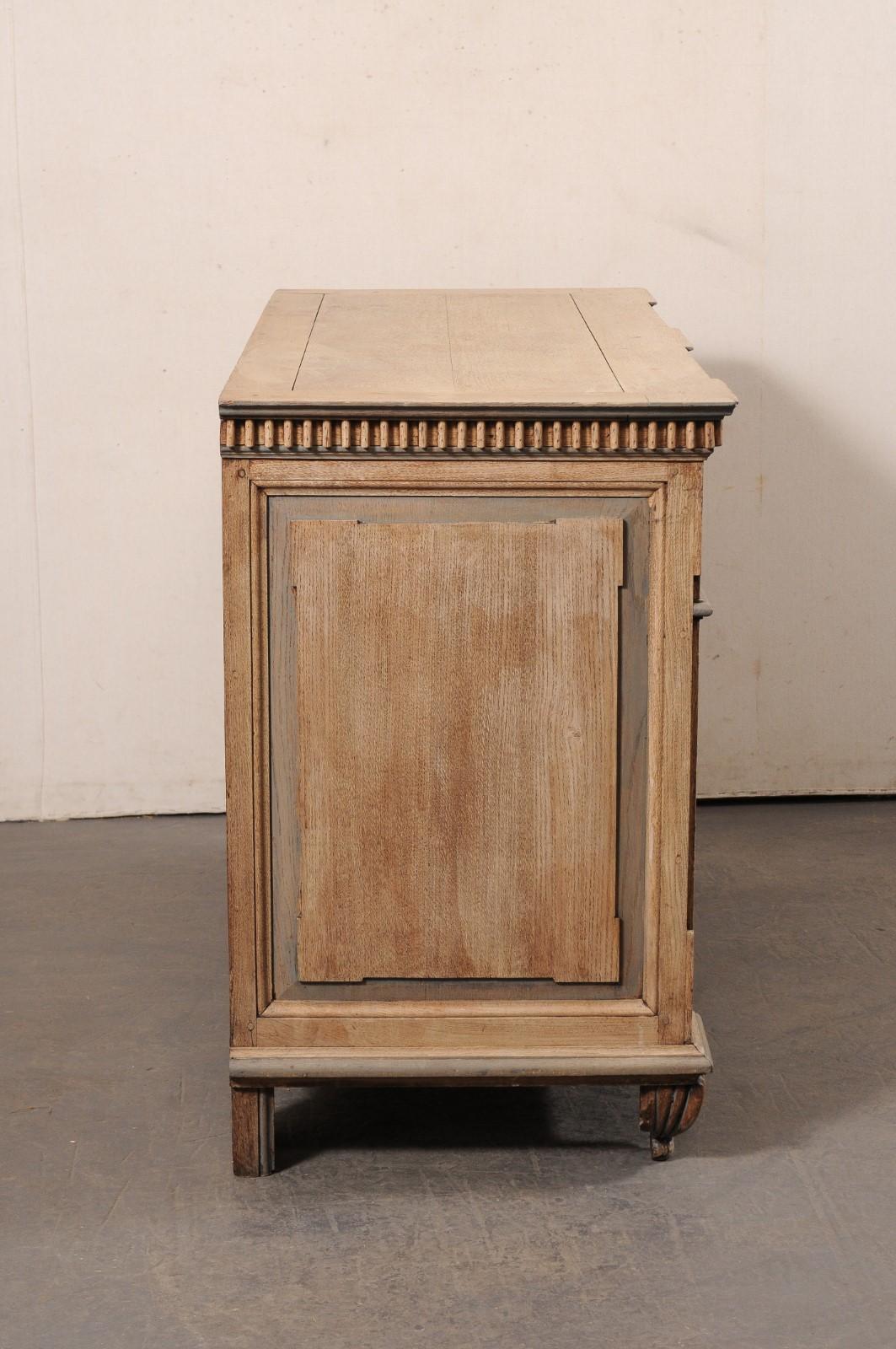 18th C. Italian Tuscan Beautifully Carved Wood Chest w/Amazing Feet 