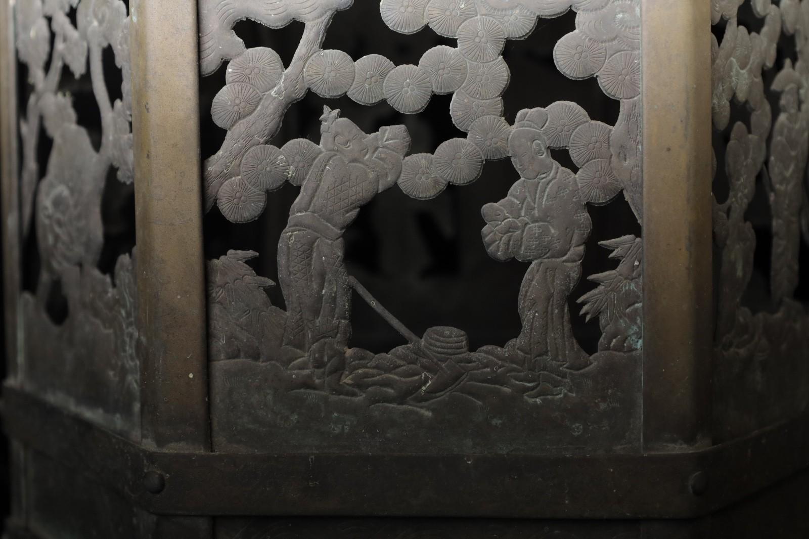 große buddhistische tempel-laterne aus dem 18. (Edo) im Angebot