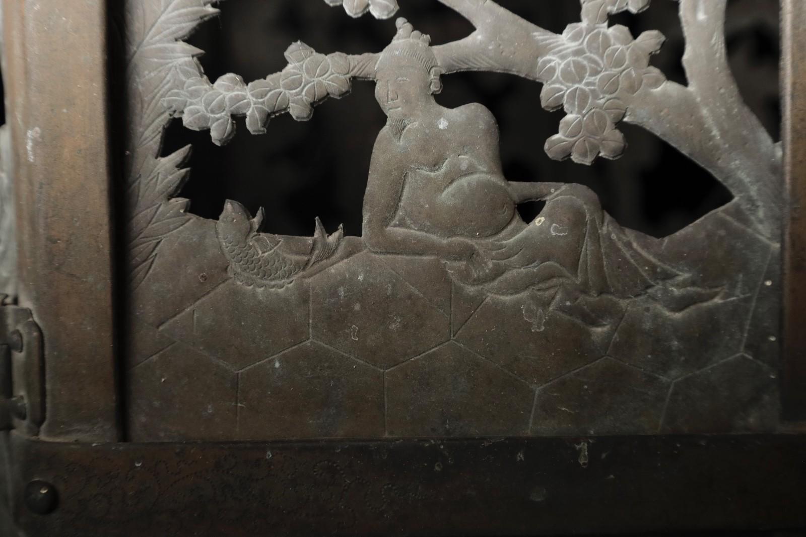 große buddhistische tempel-laterne aus dem 18. (18. Jahrhundert und früher) im Angebot