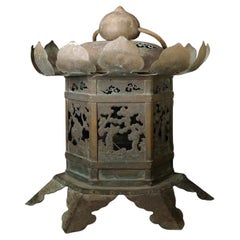 große buddhistische tempel-laterne aus dem 18.