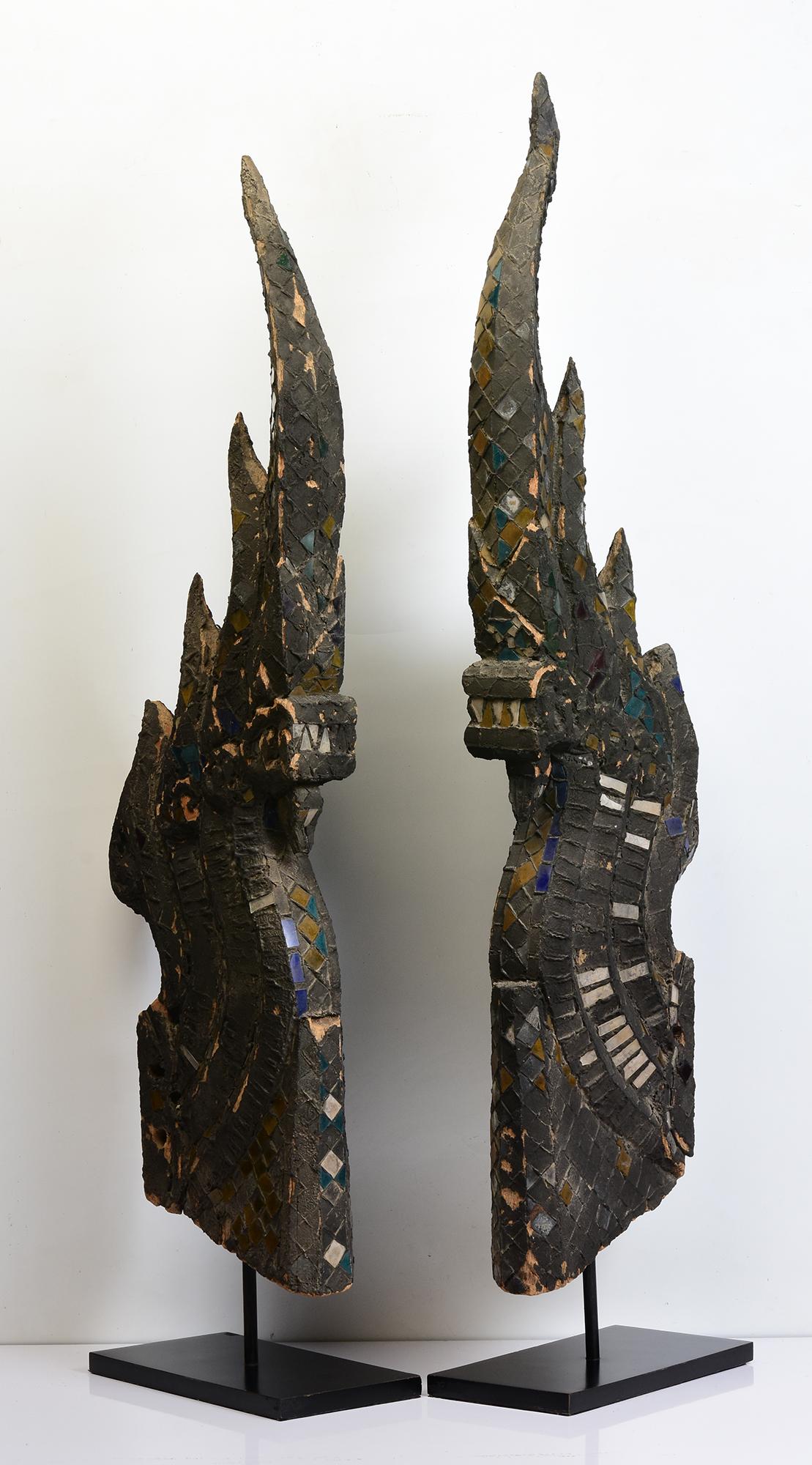 18th C., Late Ayutthaya, A Pair of Antique Thai Wooden Finial 'Naga' with Stand For Sale 8