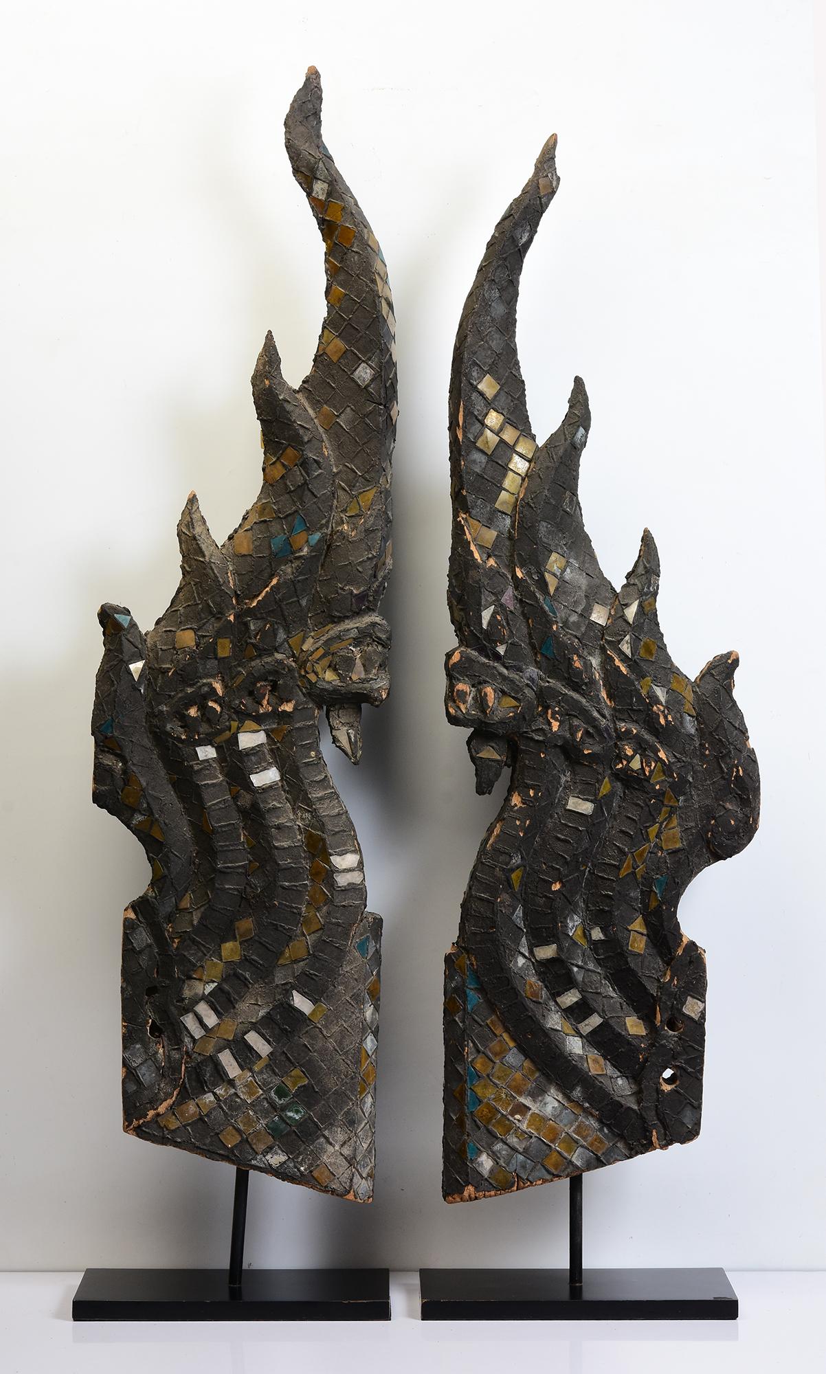 18th C., Late Ayutthaya, A Pair of Antique Thai Wooden Finial 'Naga' with Stand For Sale 1