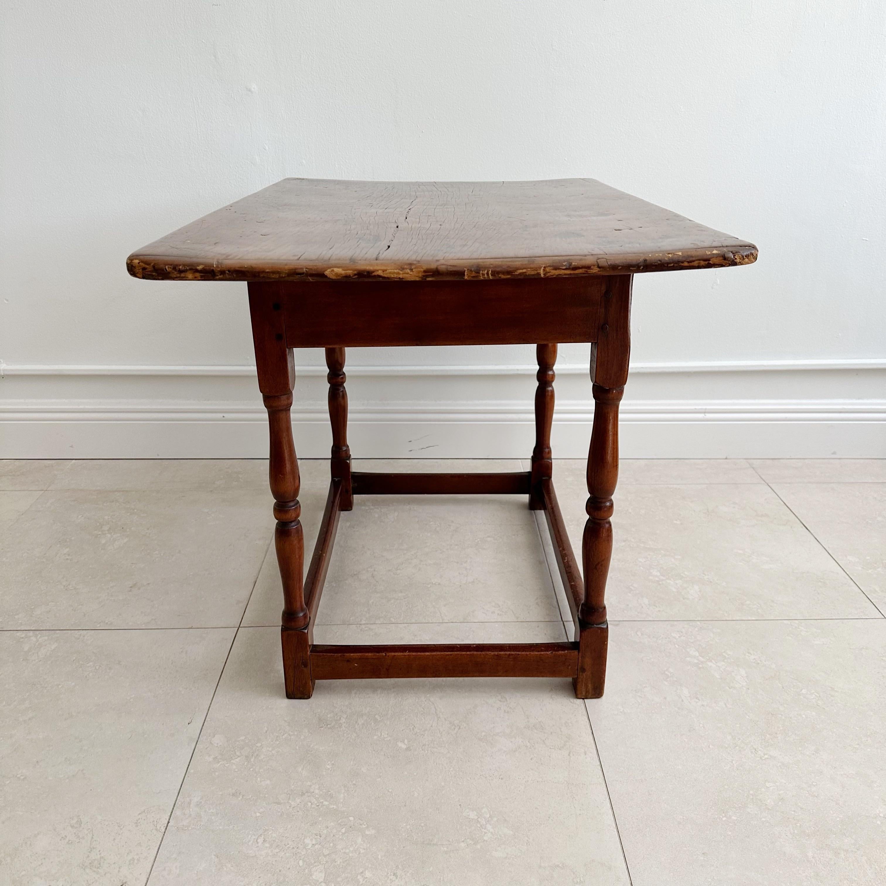 William and Mary 18th C New England Tavern Table For Sale