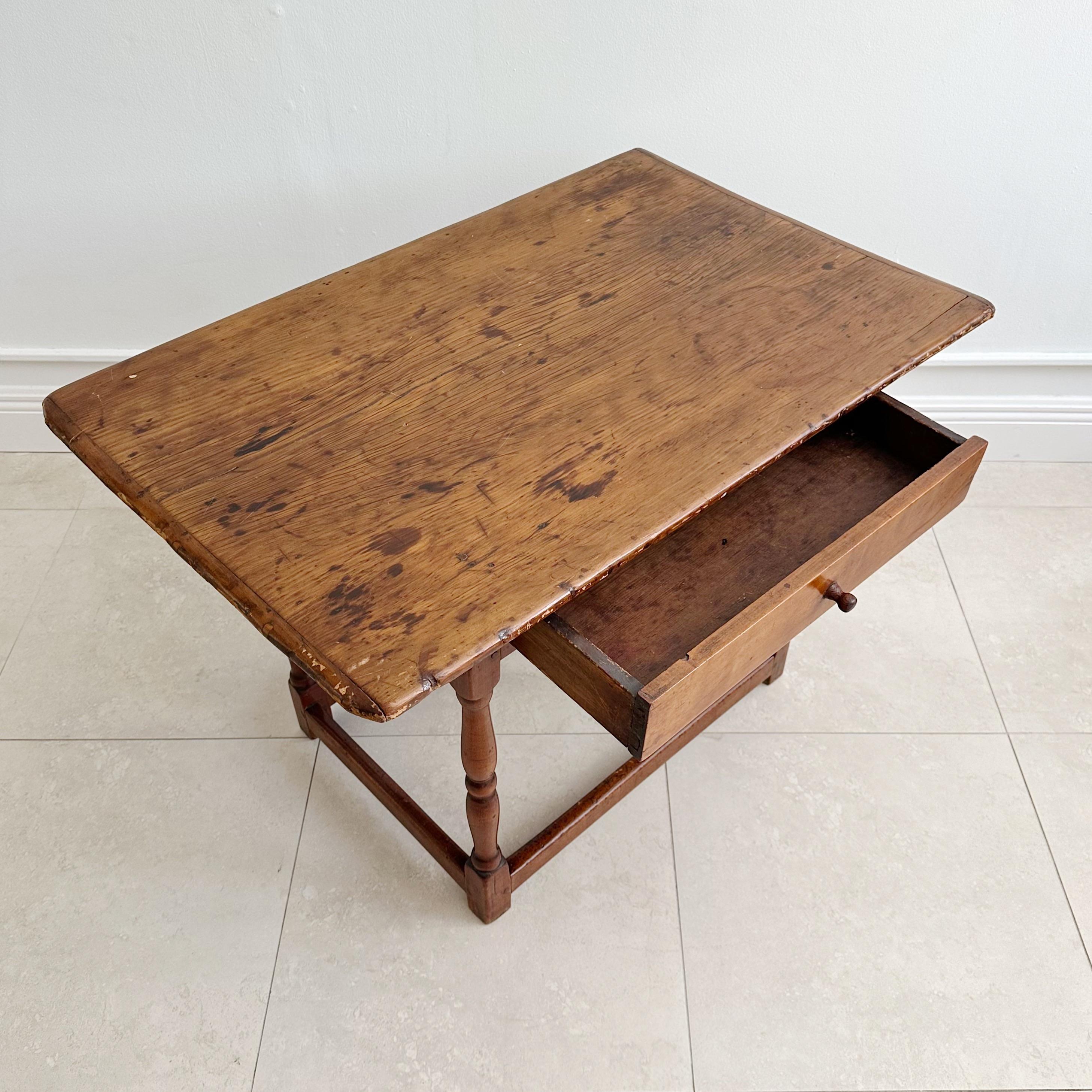 Hand-Carved 18th C New England Tavern Table For Sale