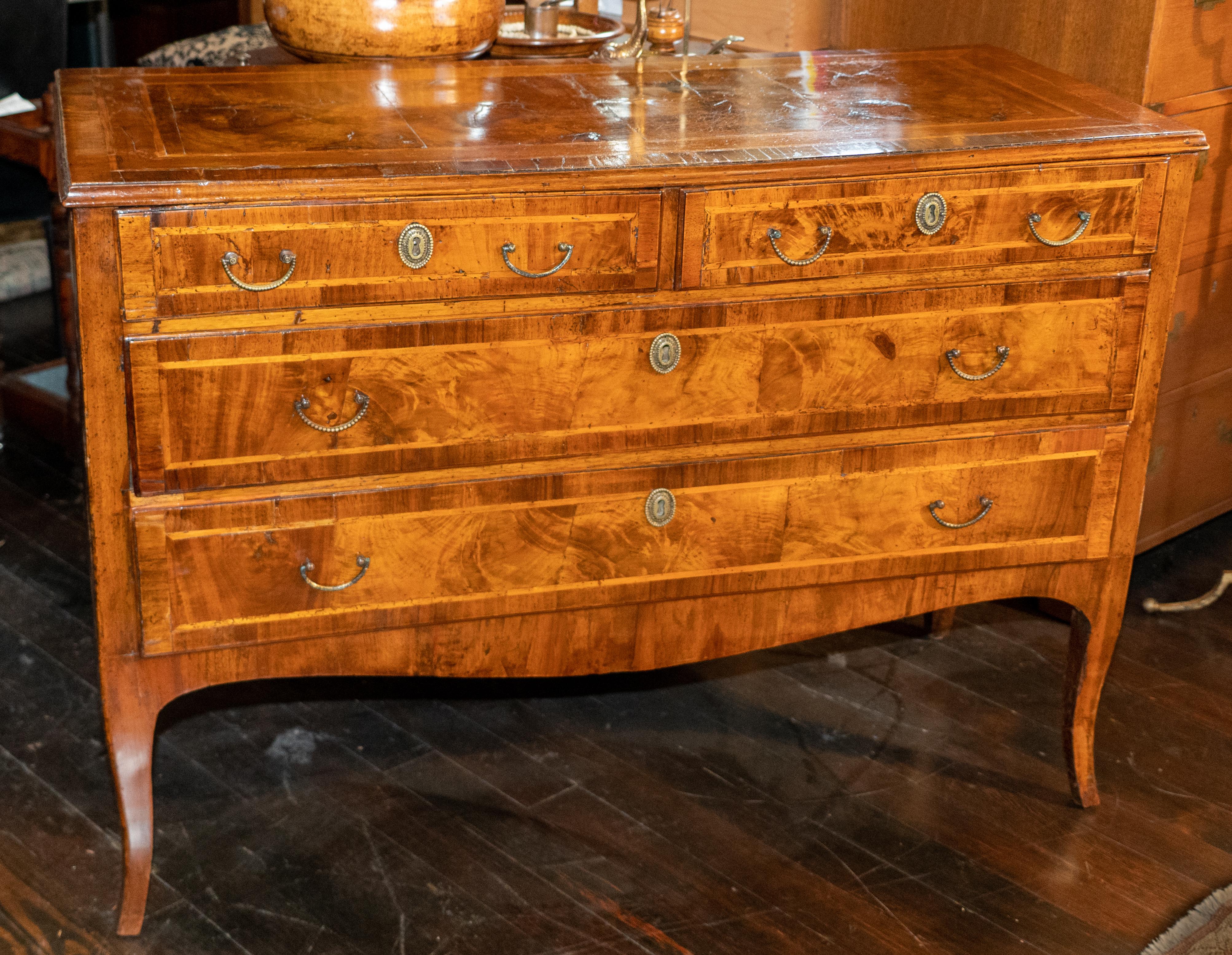 18th Century North Italian Walnut Neoclassic Commode, circa 1790 2