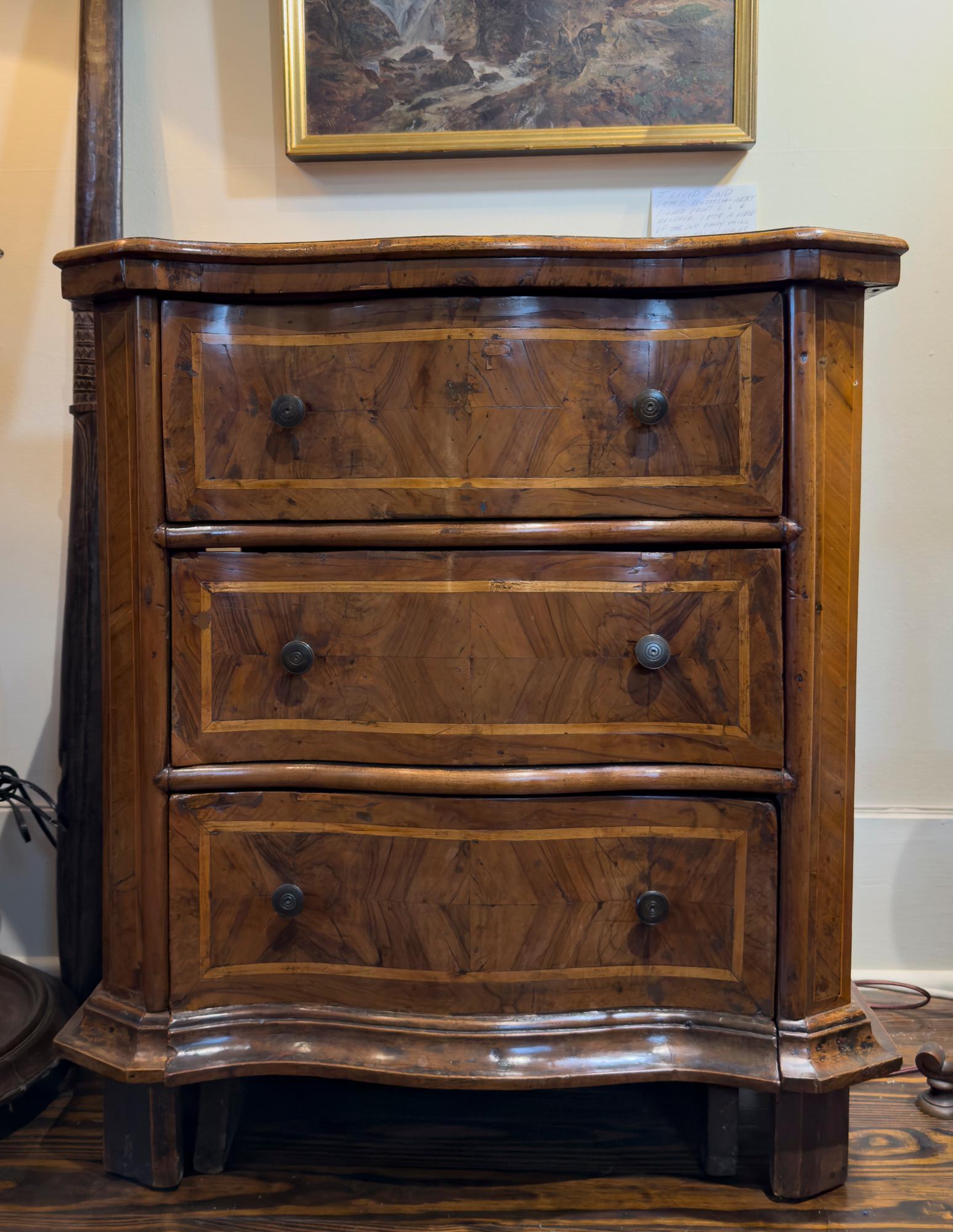 Baroque 18th C North Italian Walnut, Serpentine Comodino / Small Commode For Sale