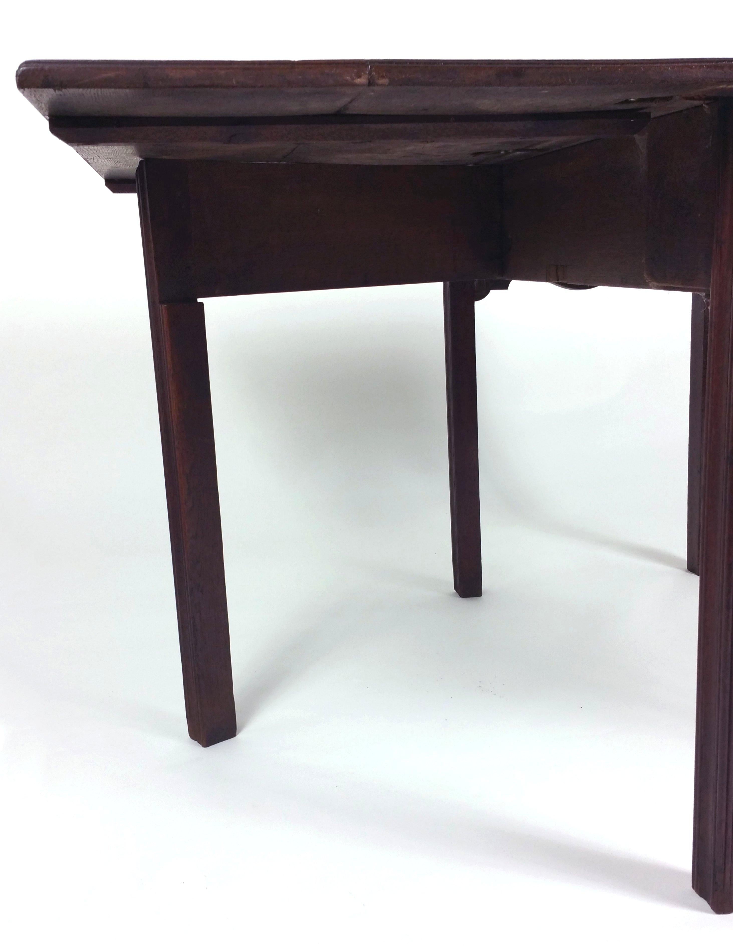 18th Century Oak Cottage Drop-Leaf Dining or Side Table For Sale 6